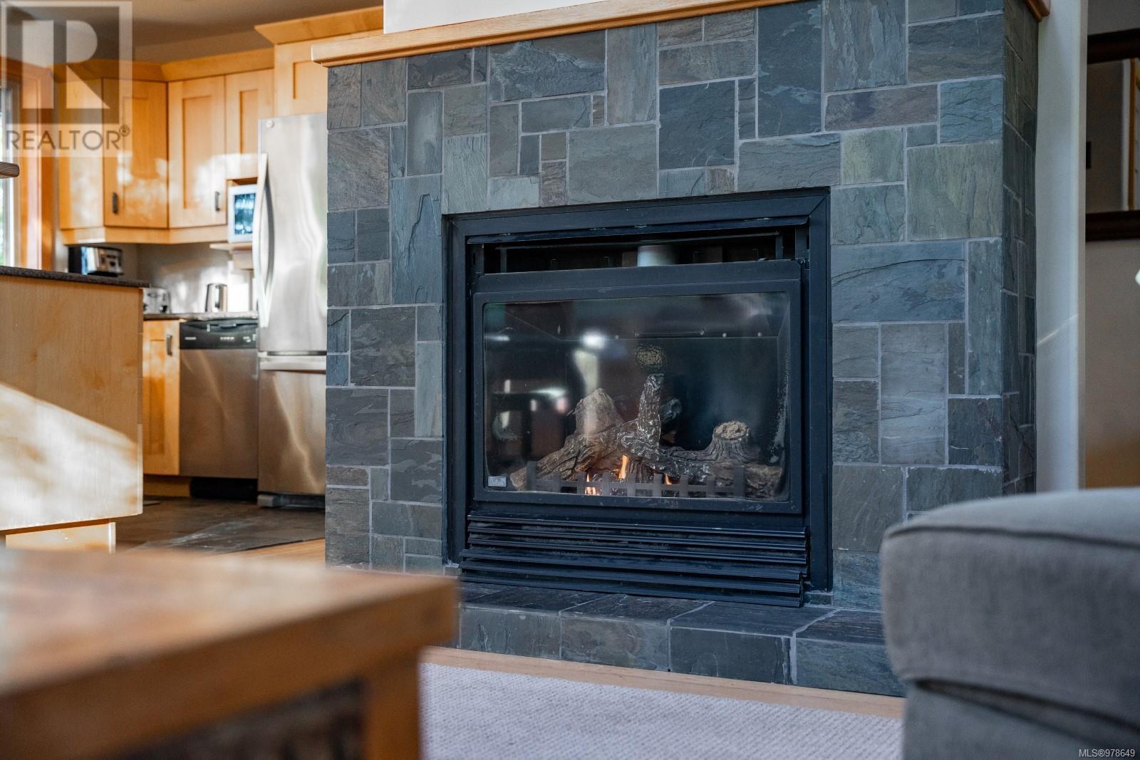 1027 Jensens Bay Rd Property Photo 7
