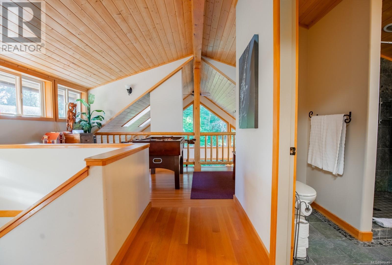 1027 Jensens Bay Rd Property Photo 22
