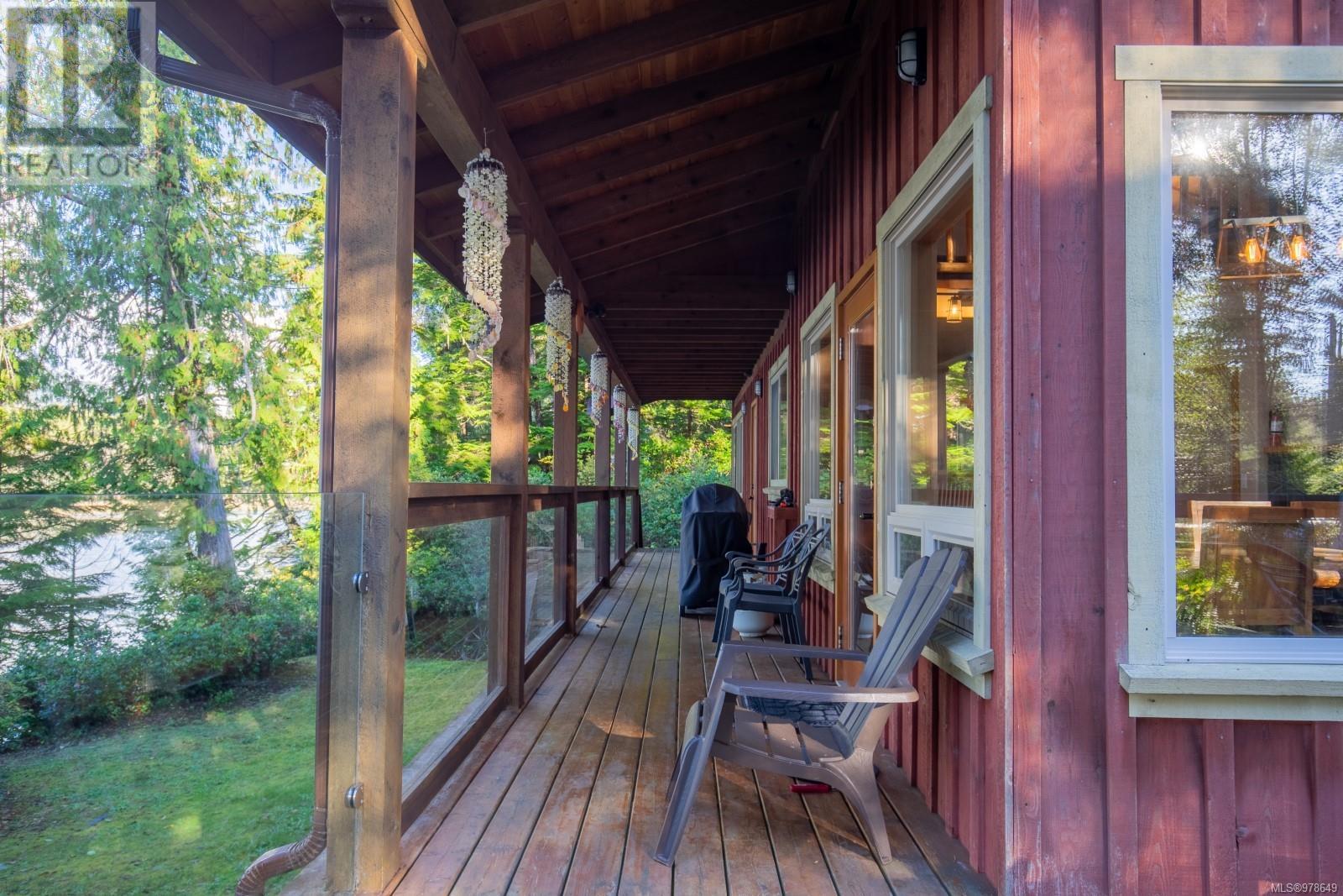 1027 Jensens Bay Rd Property Photo 34