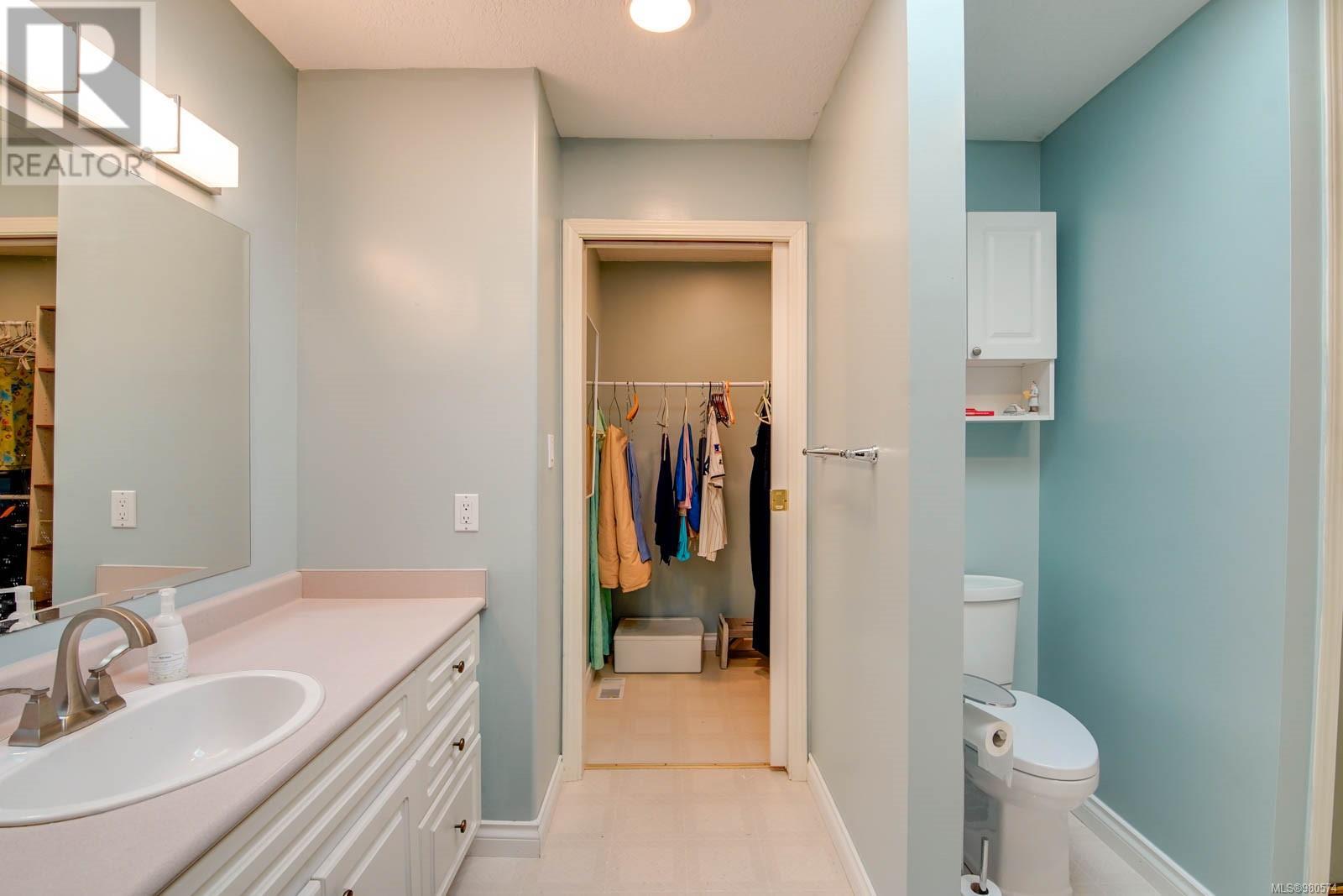5205 Darnley Rd Property Photo 27