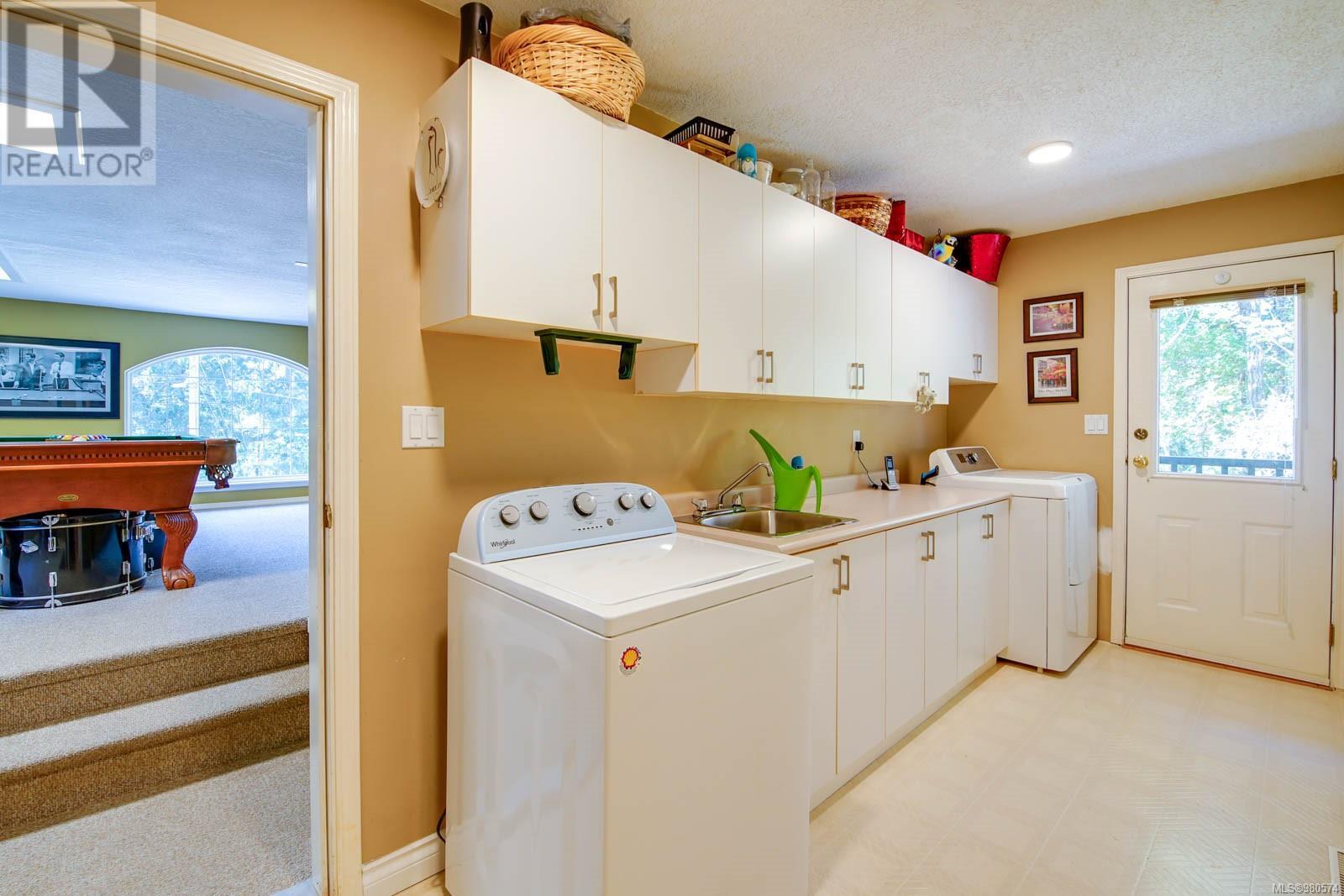 5205 Darnley Rd Property Photo 38