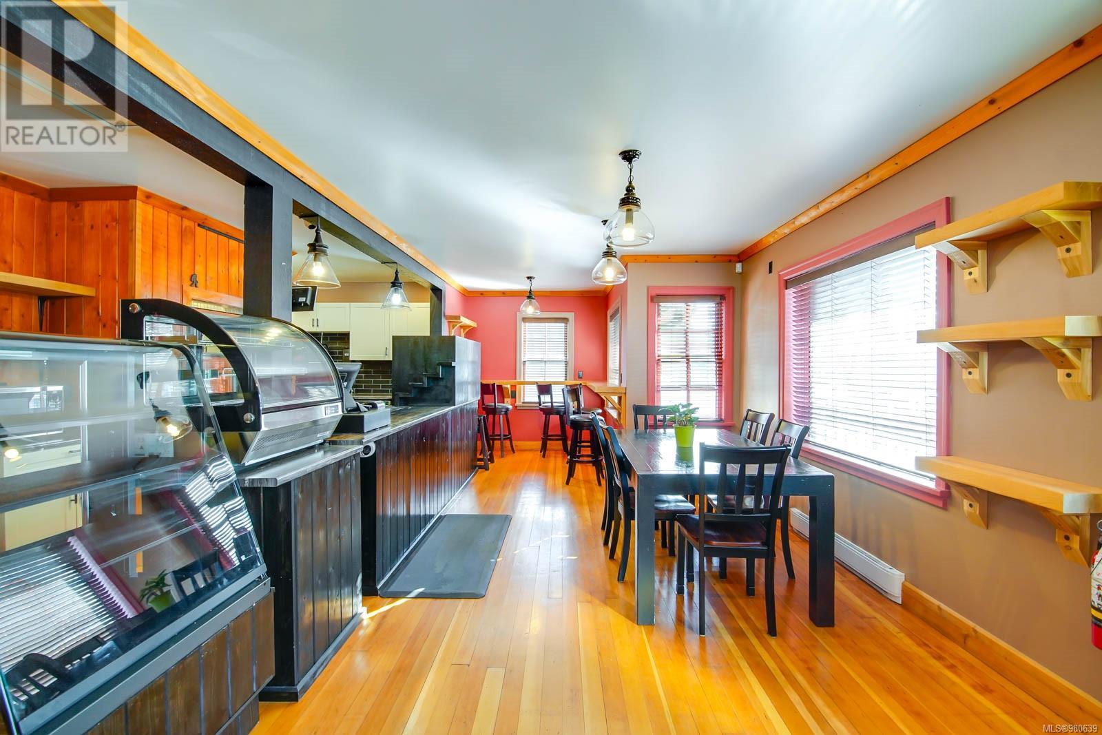 4473 Gertrude St Property Photo 18