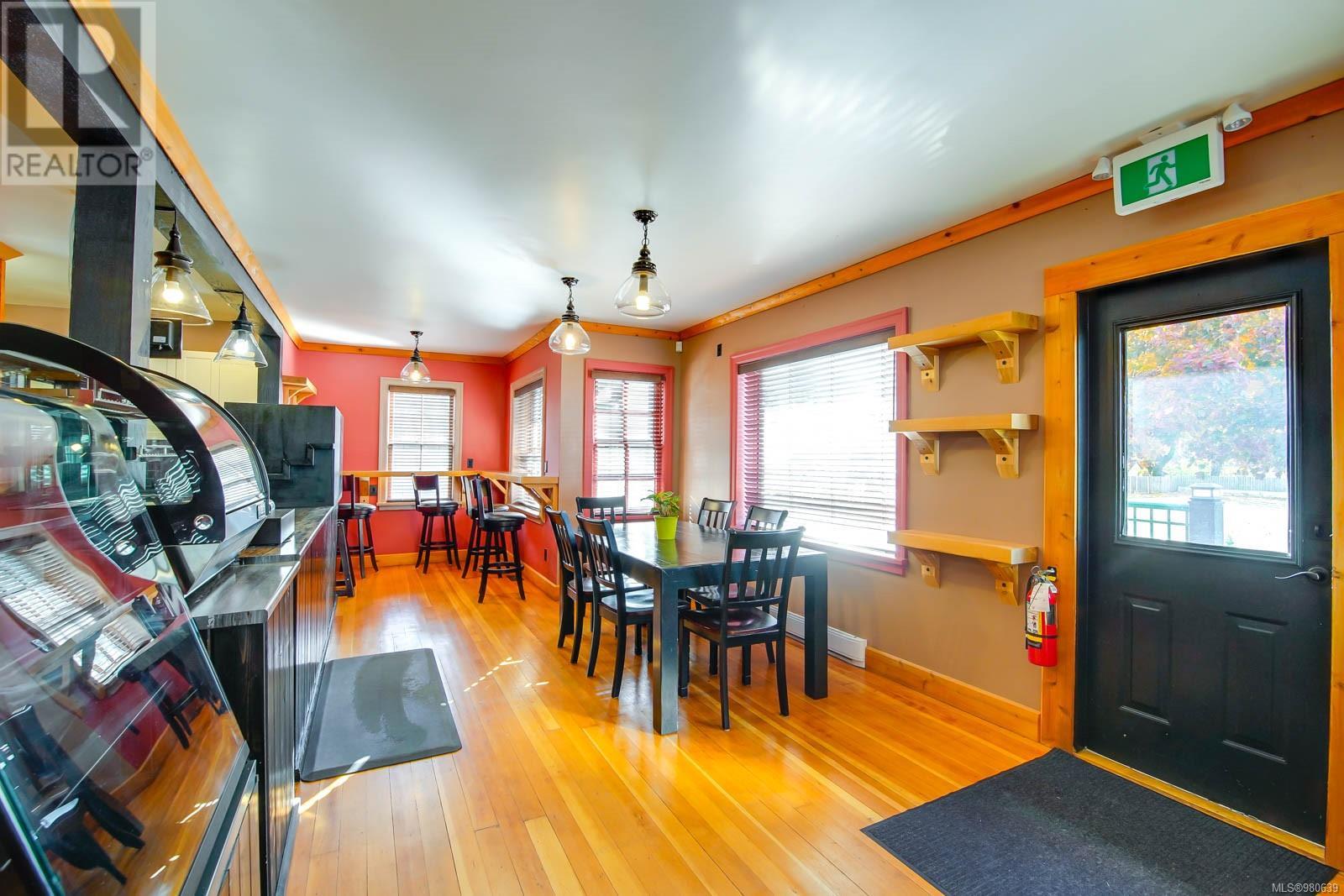 4473 Gertrude St Property Photo 19
