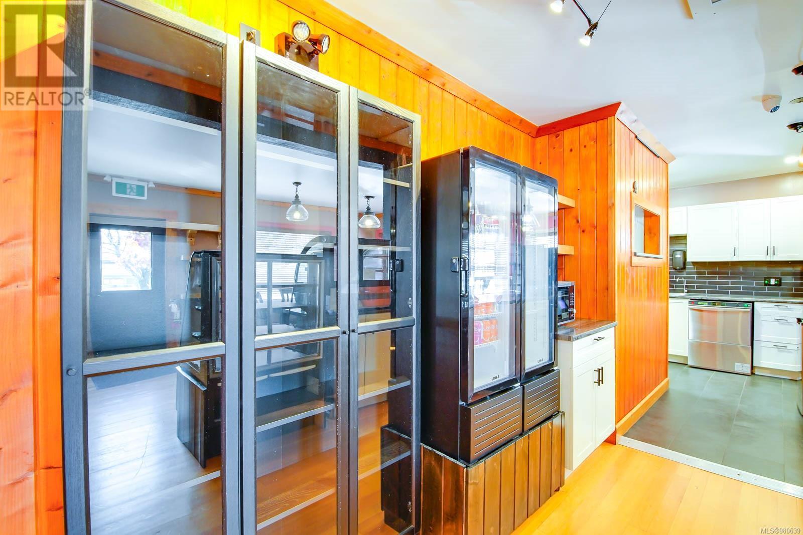 4473 Gertrude St Property Photo 25