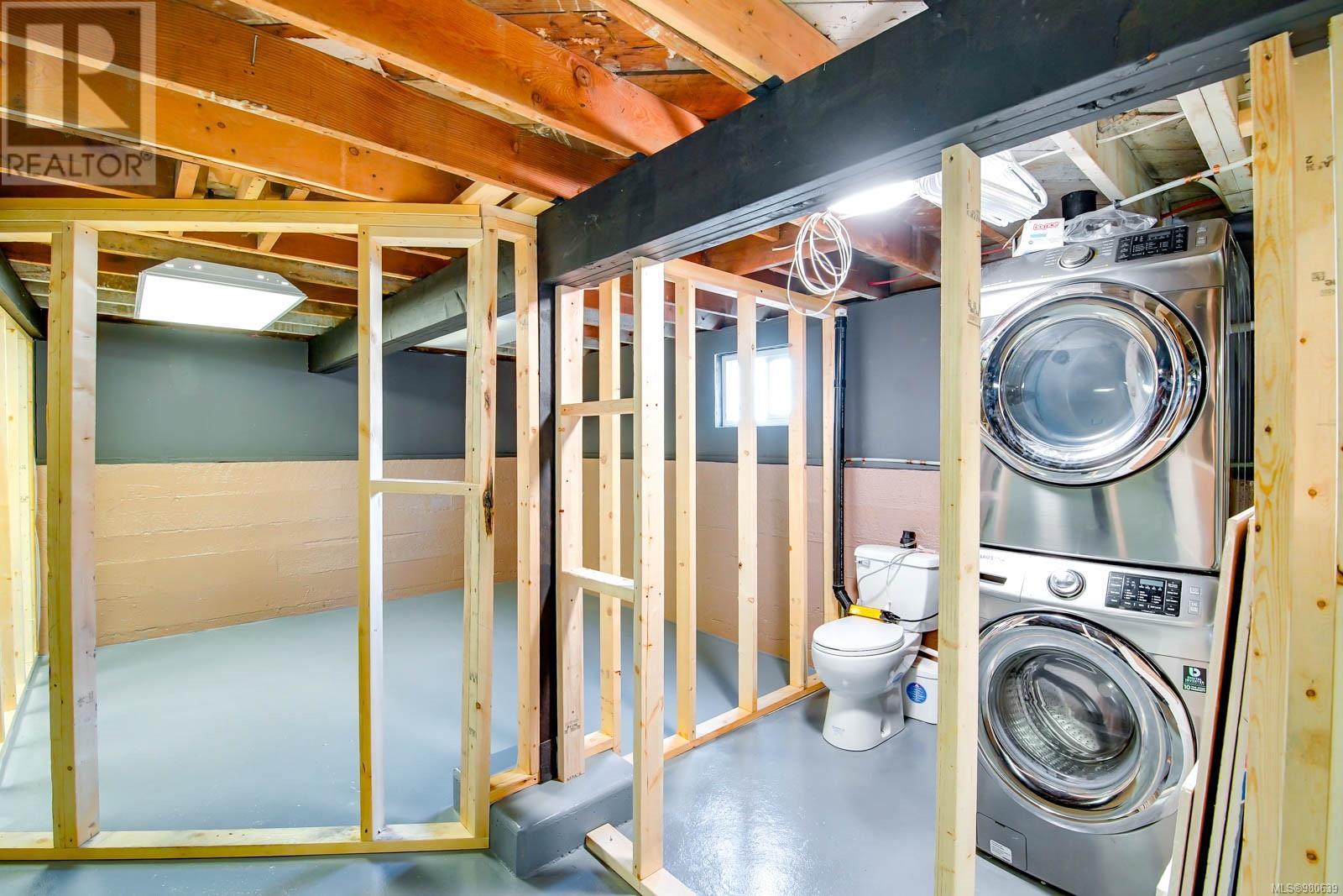 4473 Gertrude St Property Photo 41