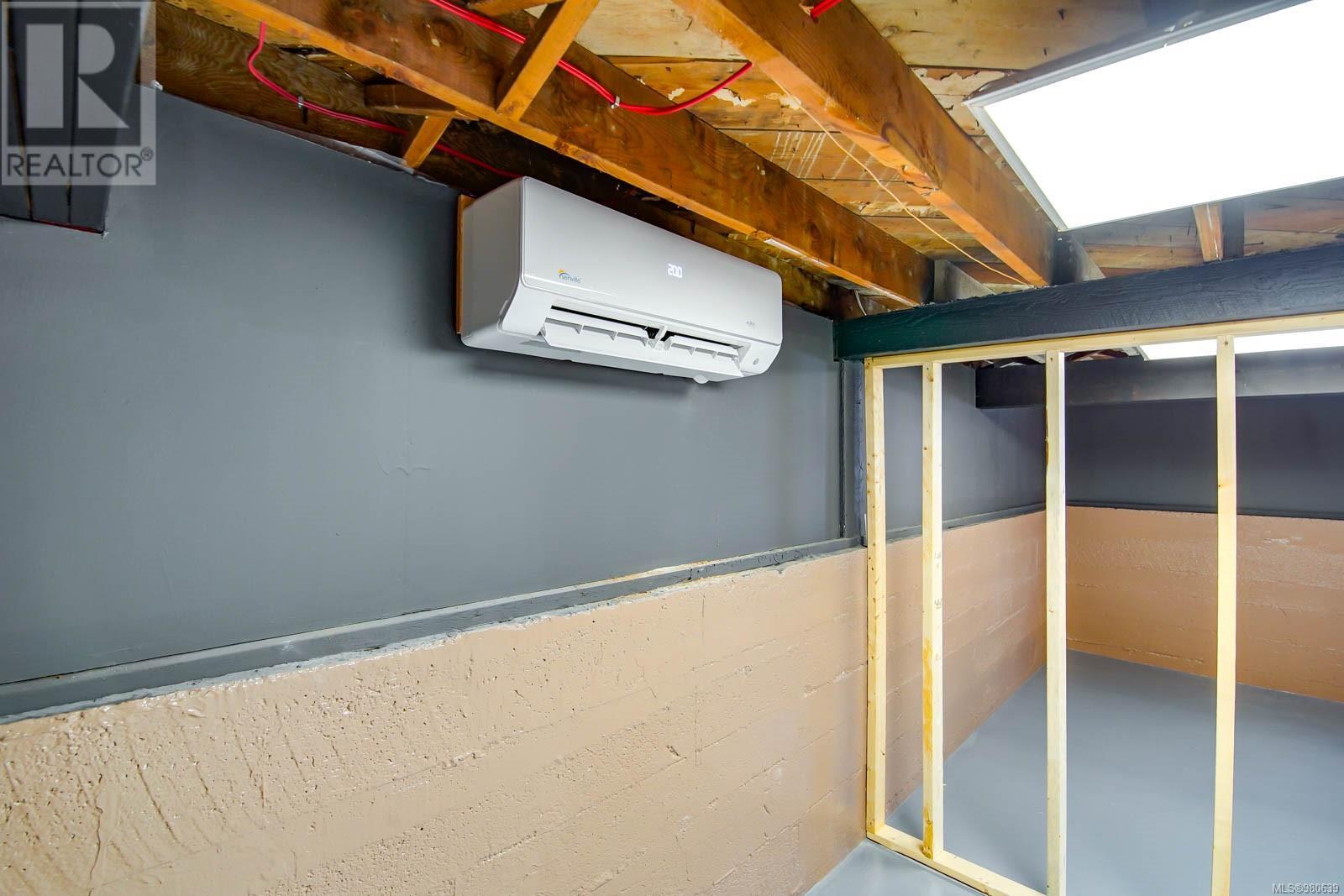 4473 Gertrude St Property Photo 42