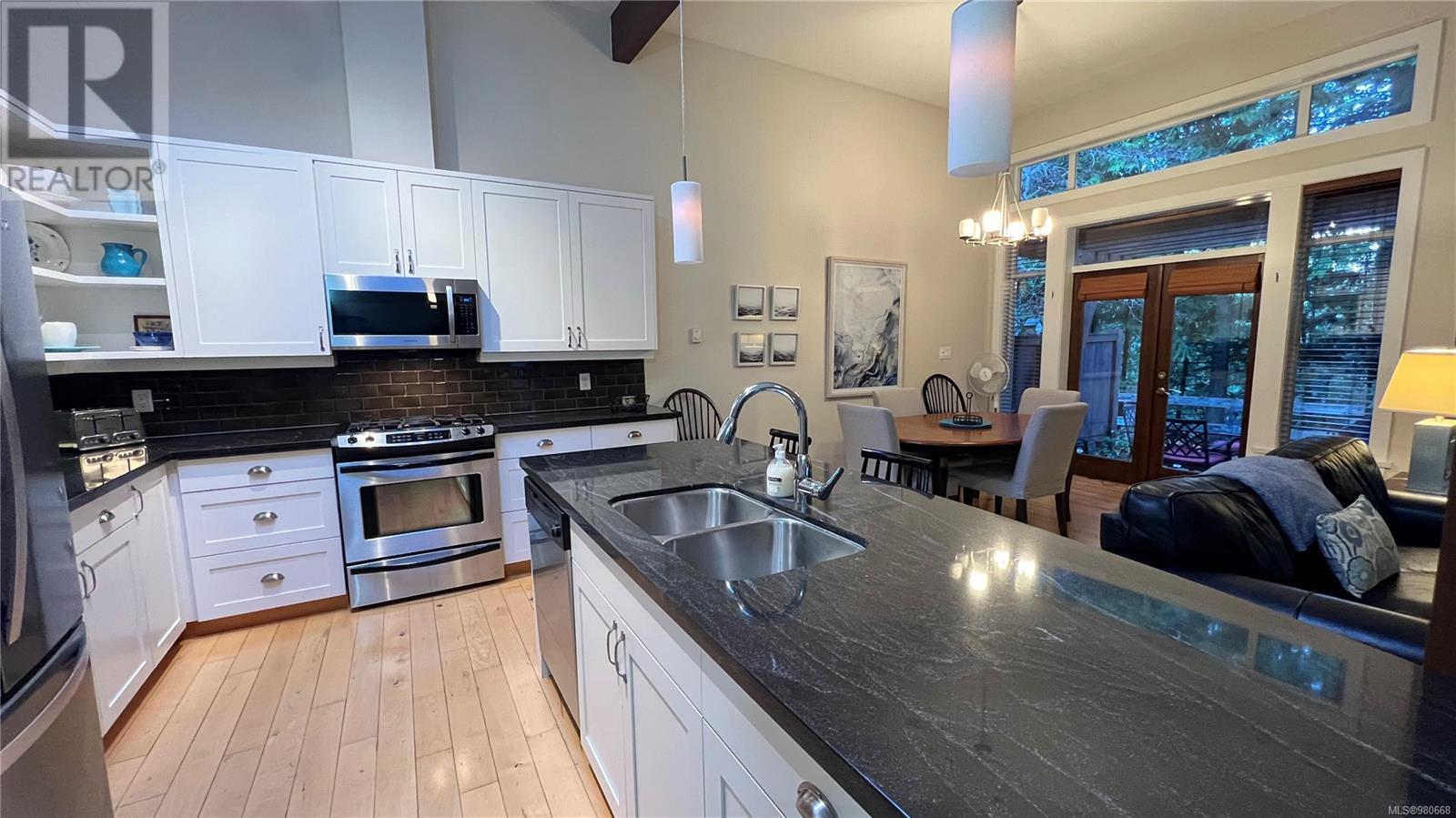 65 1059 Tanglewood Pl Property Photo 18