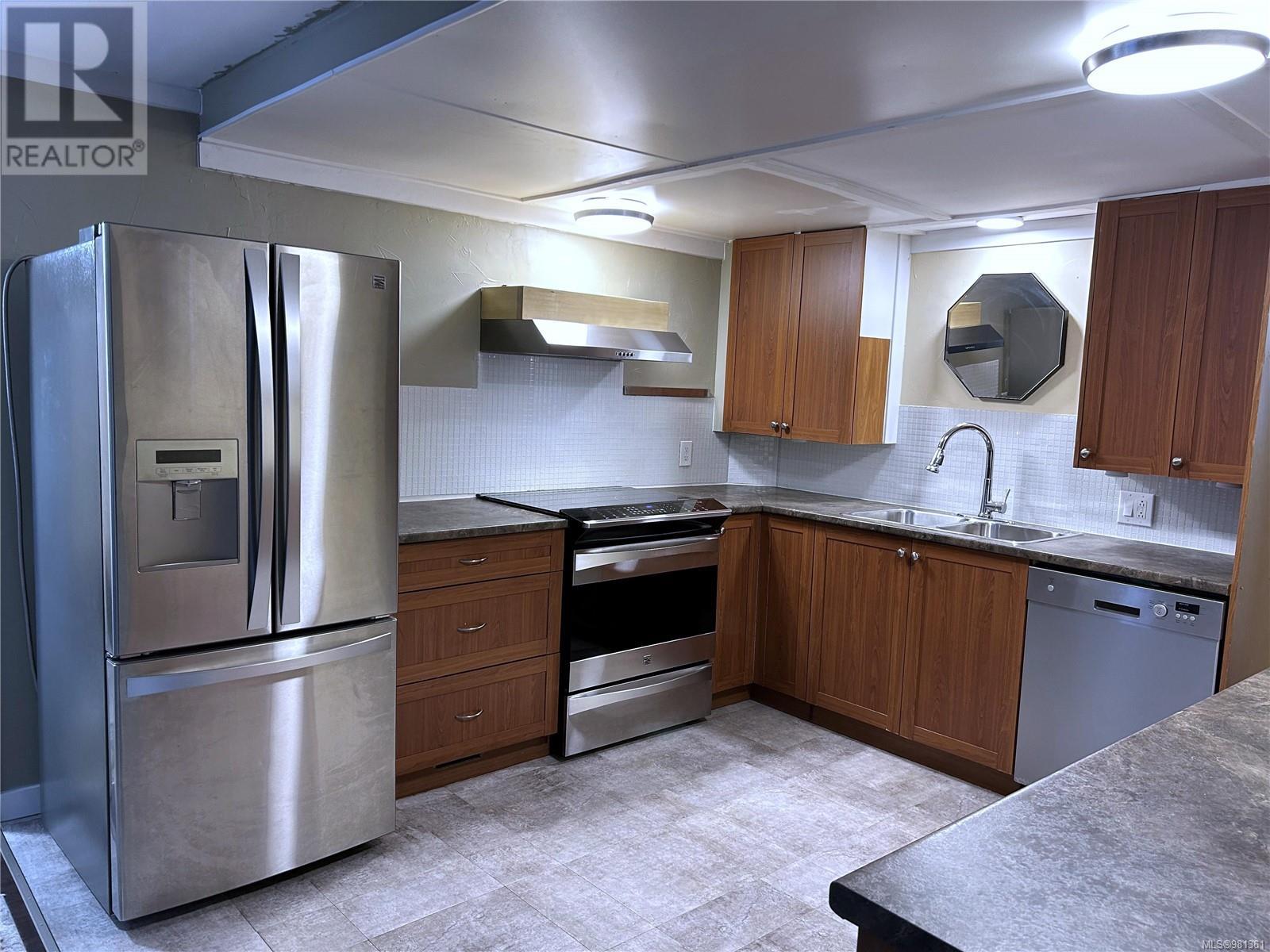 66 25 Maki Rd Property Photo 2
