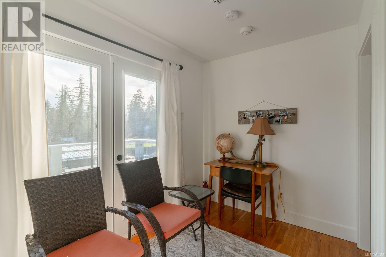 6373 Salal Rd Property Photo 15