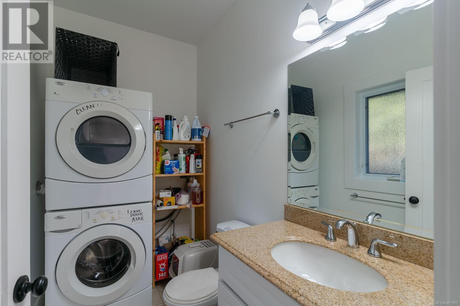 6373 Salal Rd Property Photo 19