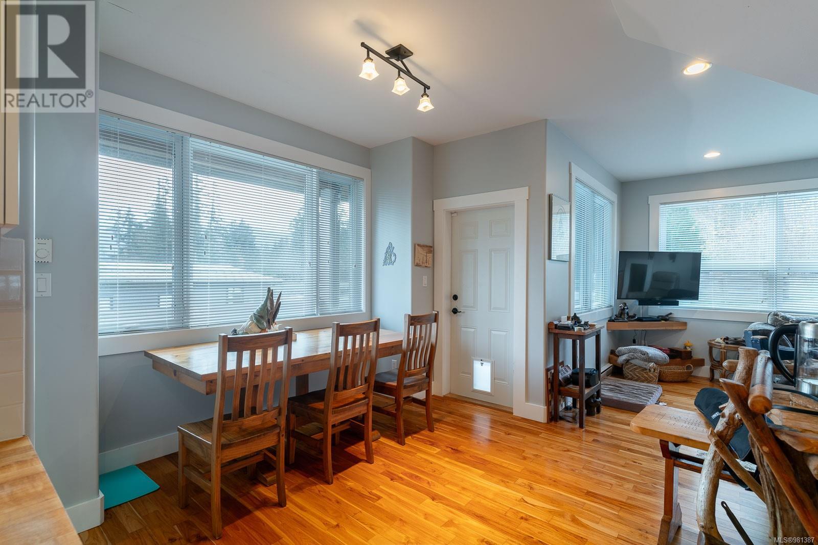 6373 Salal Rd Property Photo 28