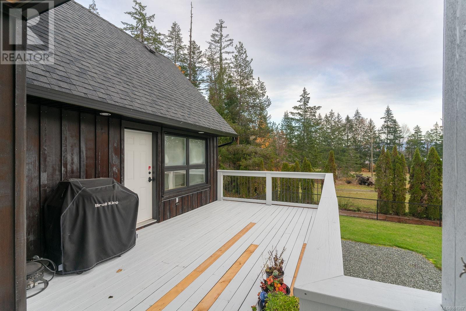 6373 Salal Rd Property Photo 33