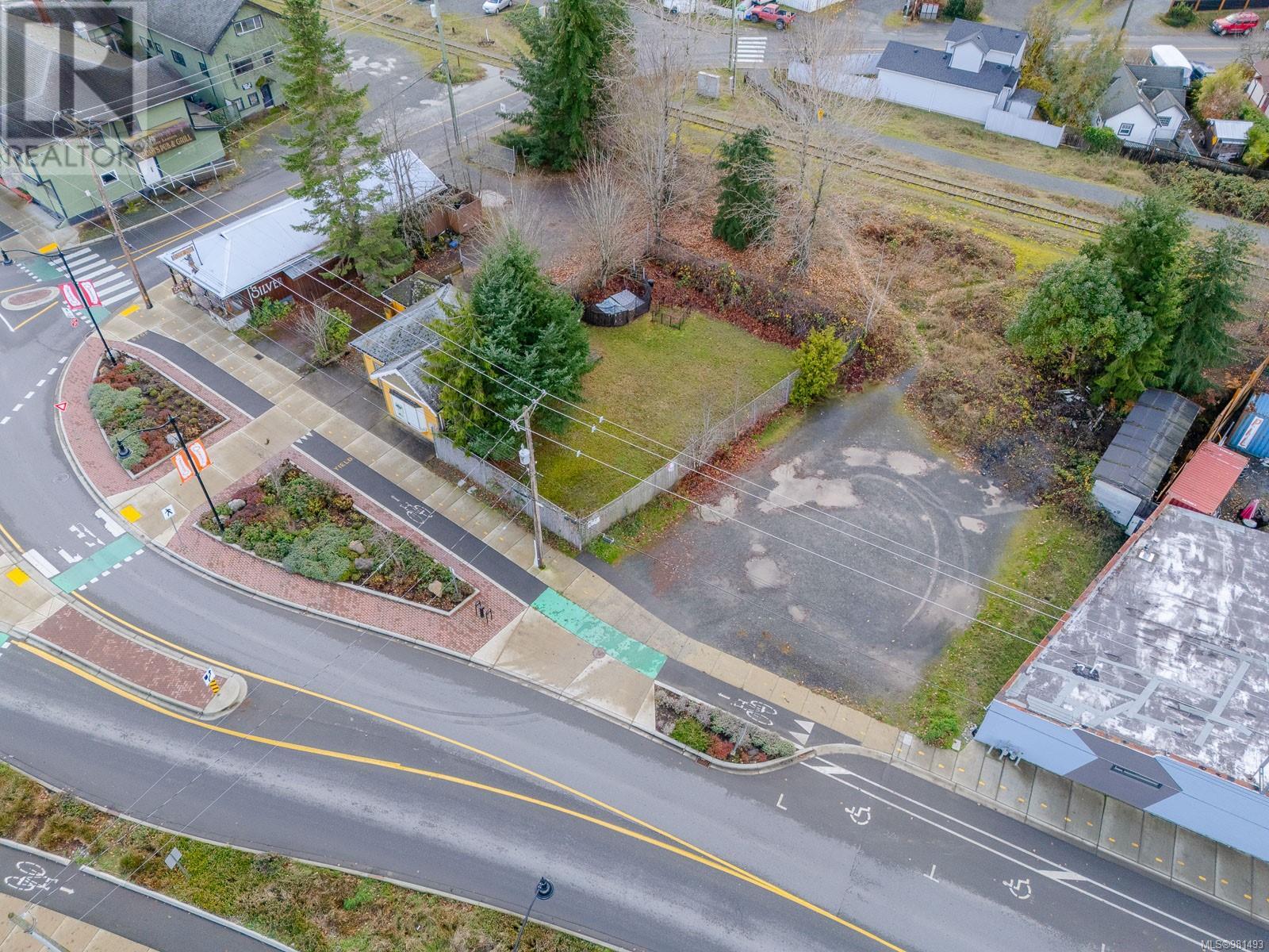 9658 Chemainus Rd Property Photo 11