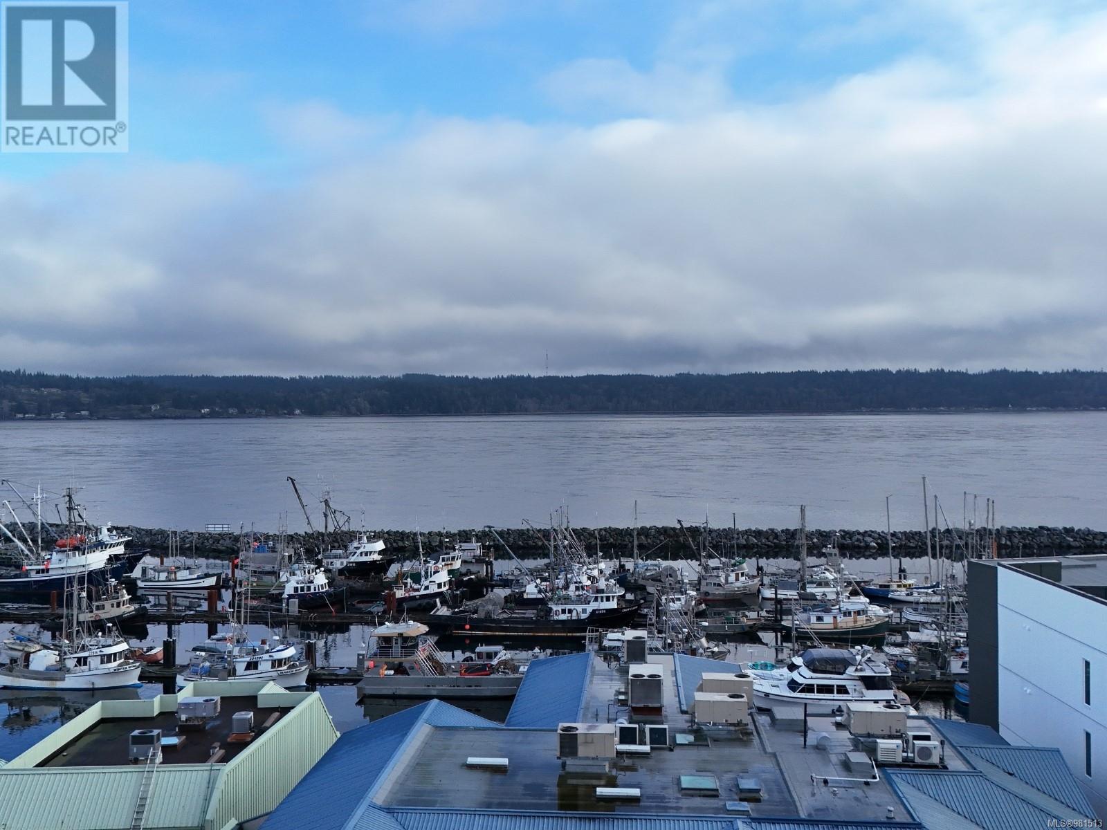 302 871 Island Hwy Property Photo 2