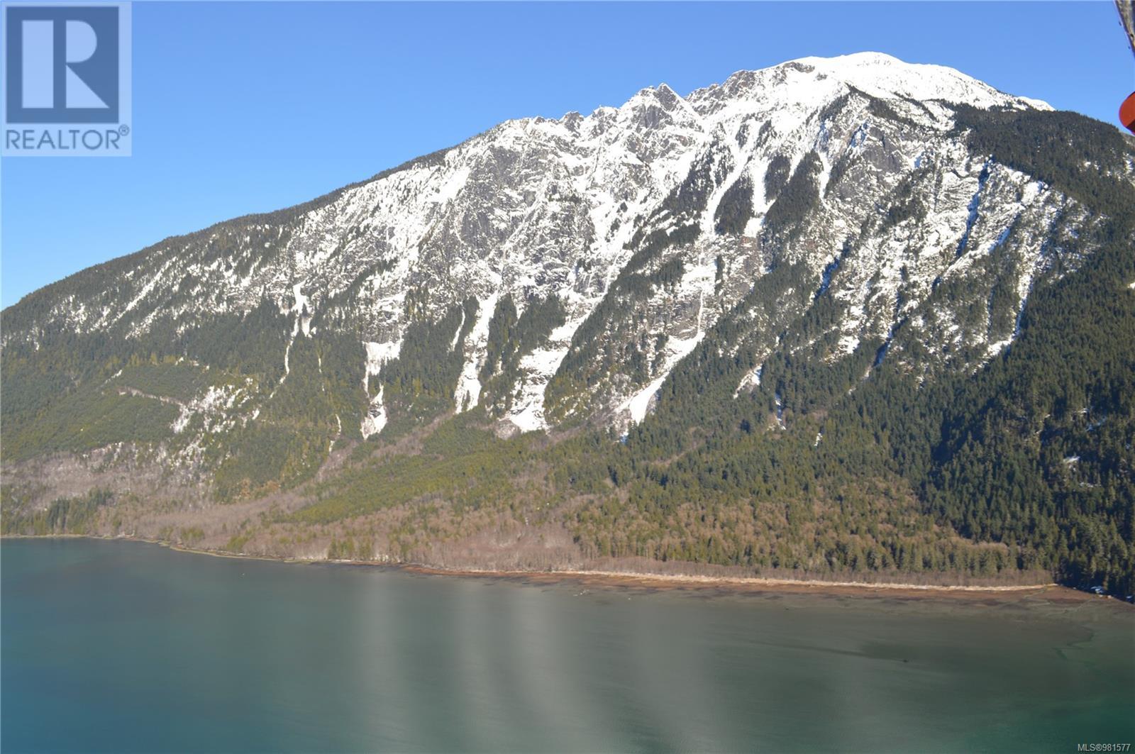 Dl108 Bute Inlet Property Photo 6