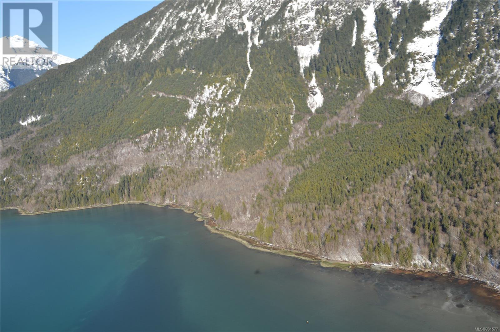 Dl108 Bute Inlet Property Photo 10