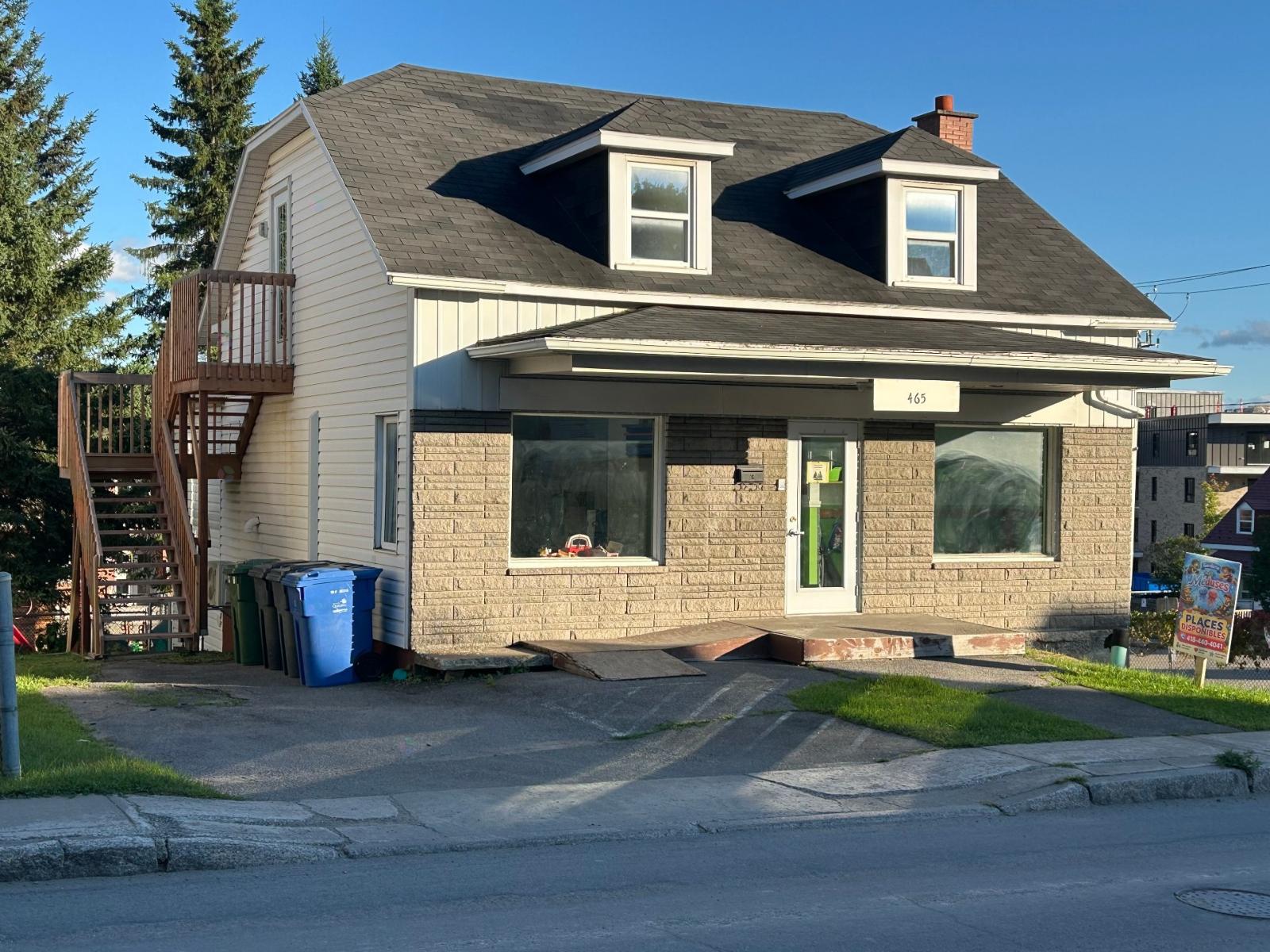 465 Rue Racine Property Photo 4