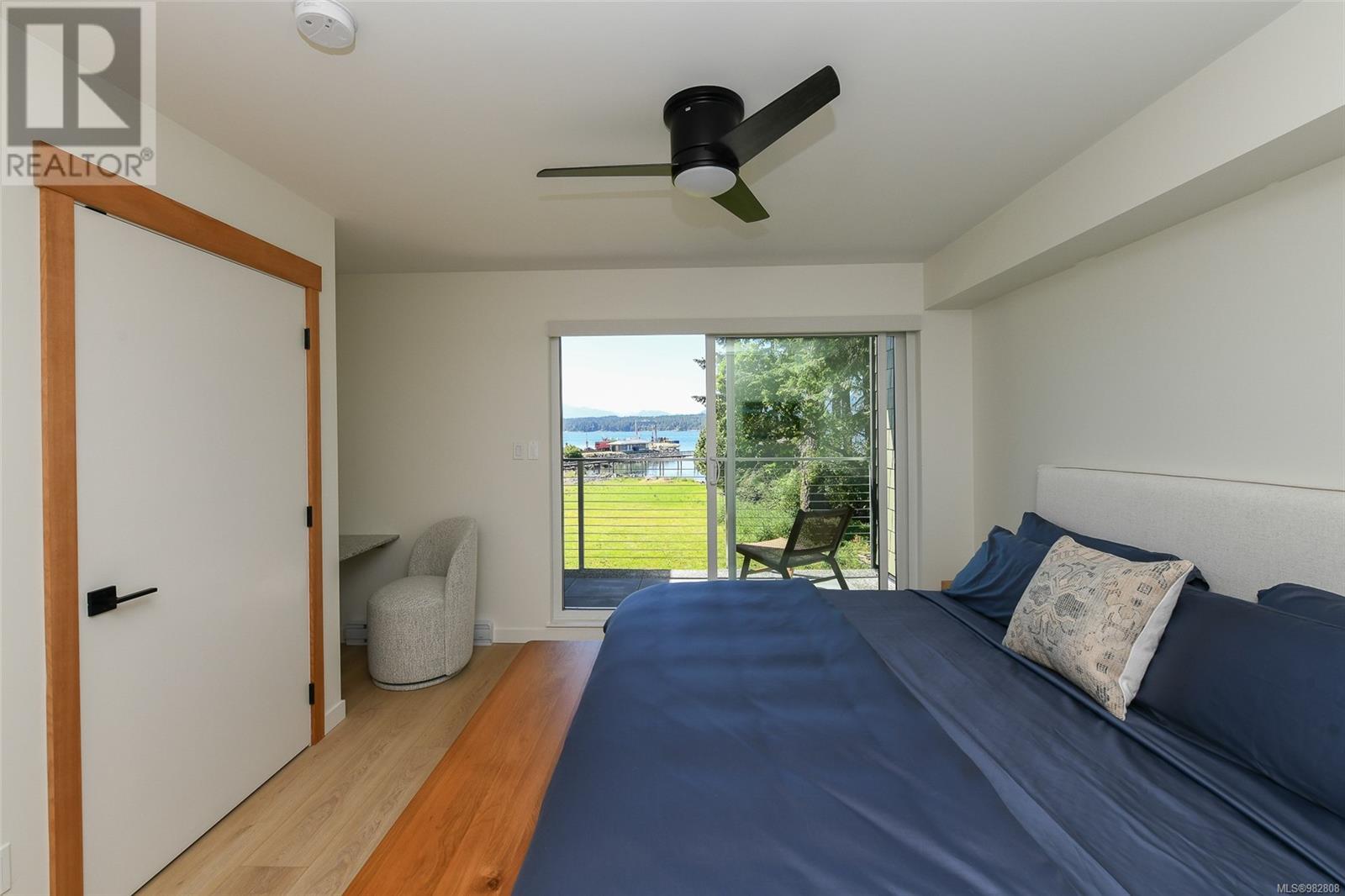 215 4305 Shingle Spit Rd Property Photo 40