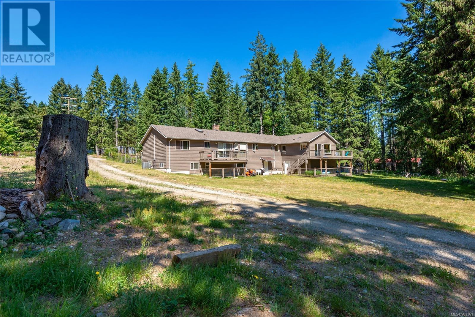 8598 Island Hwy N Property Photo 6