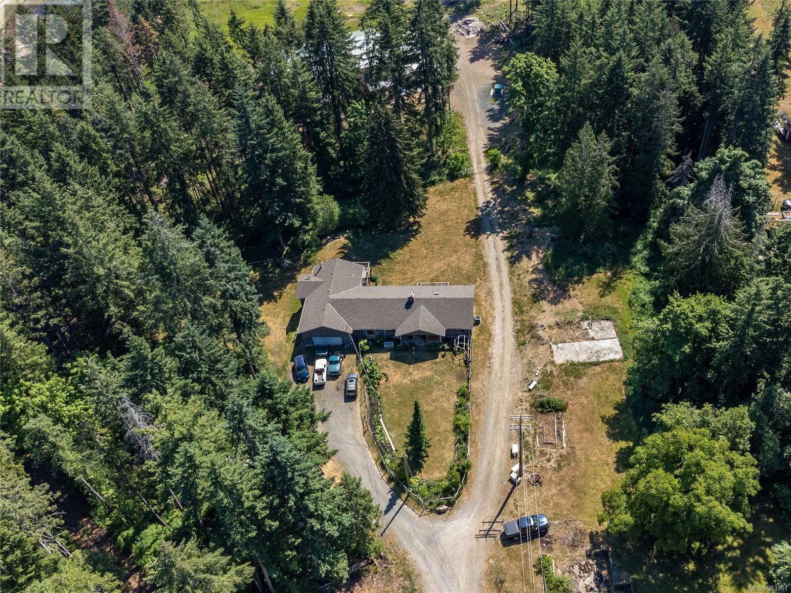 8598 Island Hwy N Property Photo 7