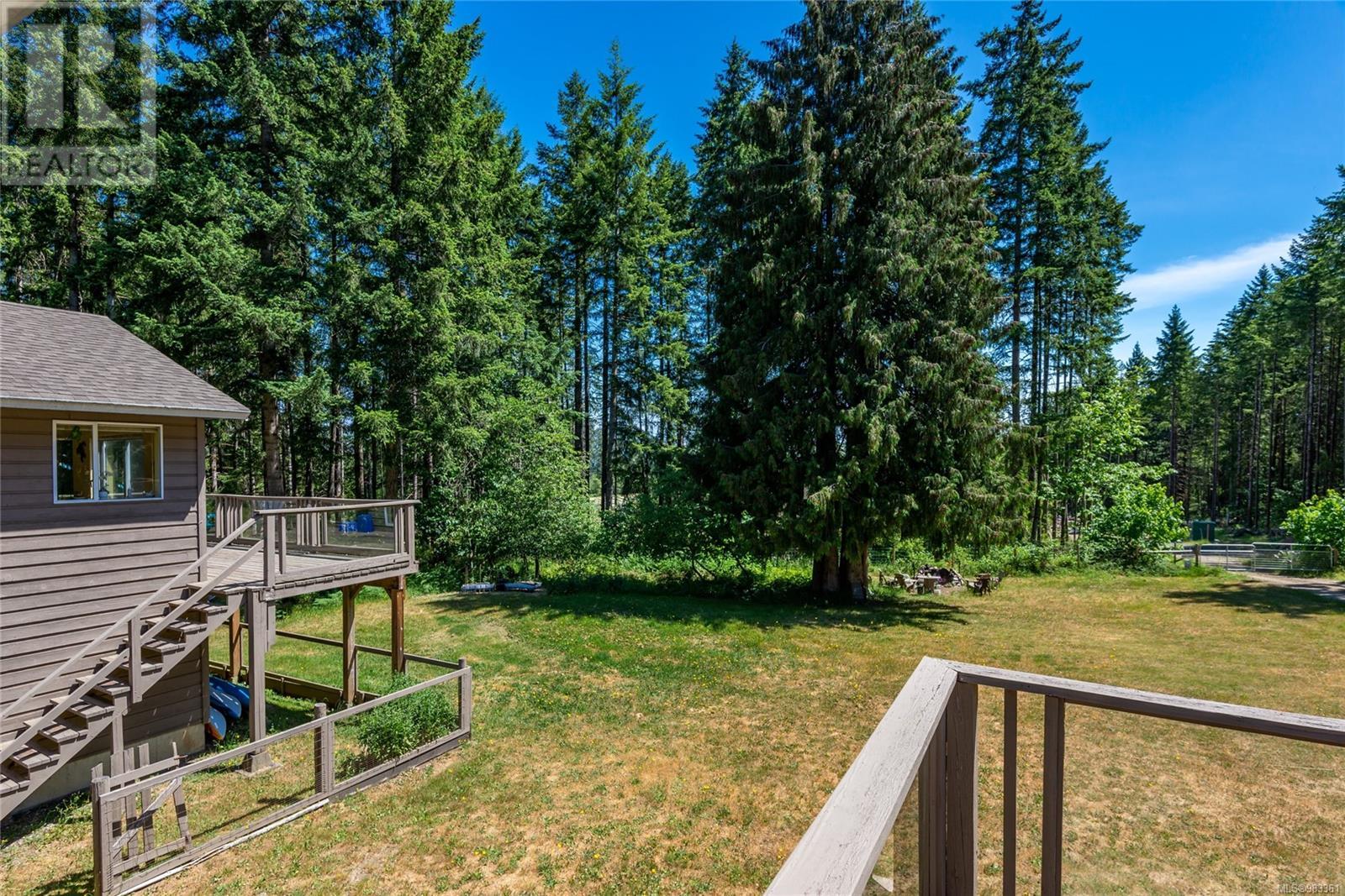 8598 Island Hwy N Property Photo 31