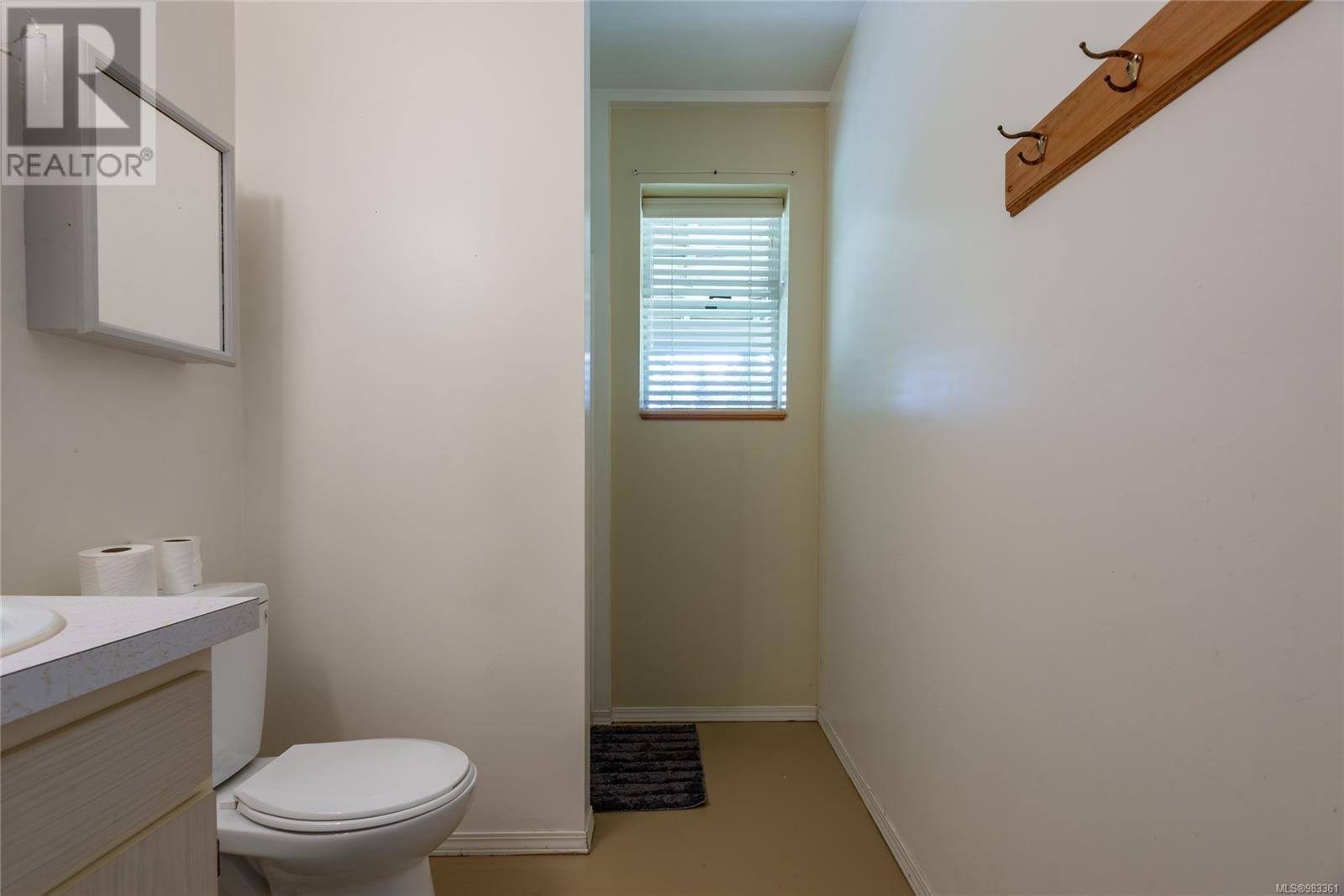 8598 Island Hwy N Property Photo 50