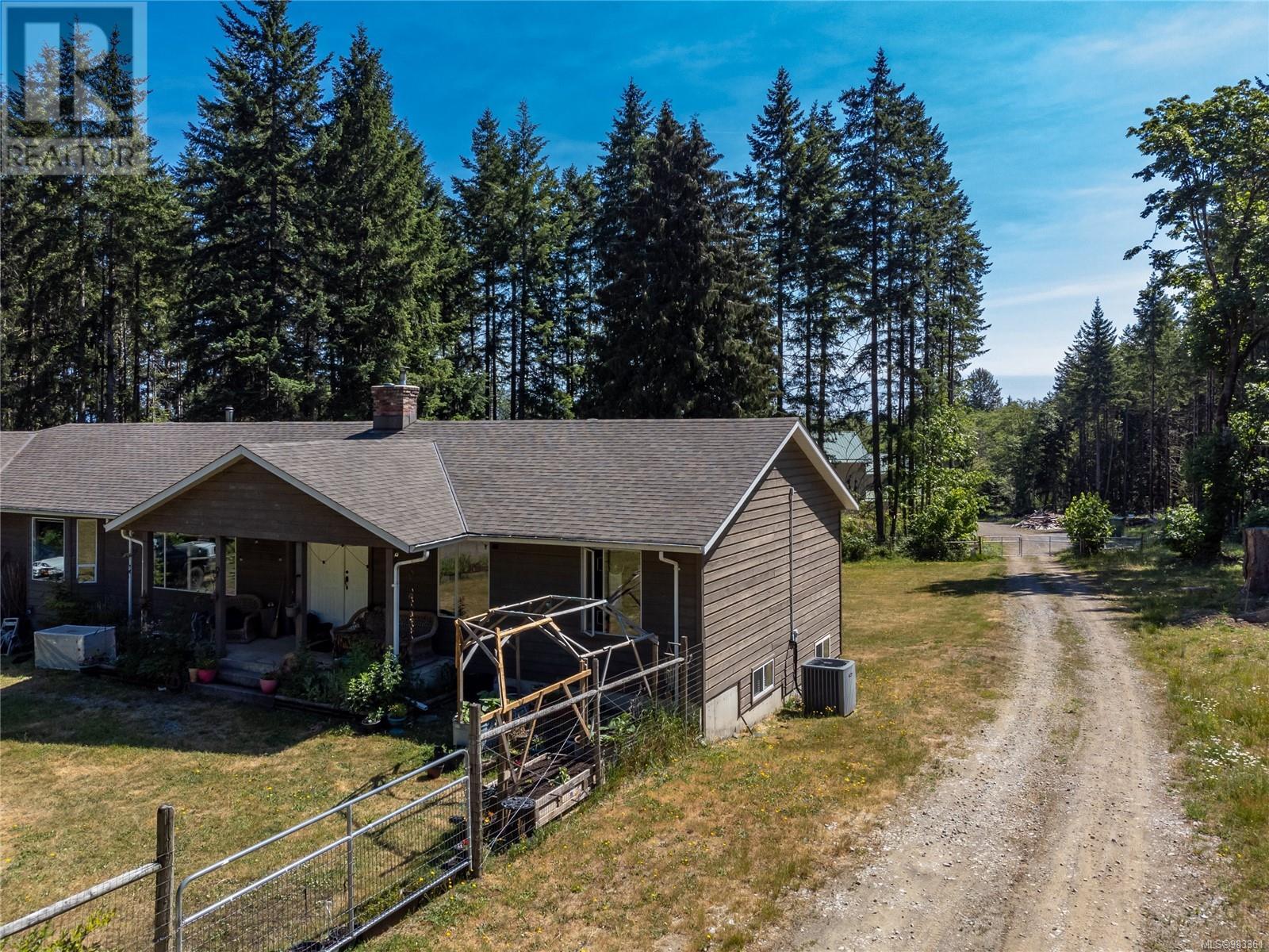 8598 Island Hwy N Property Photo 65