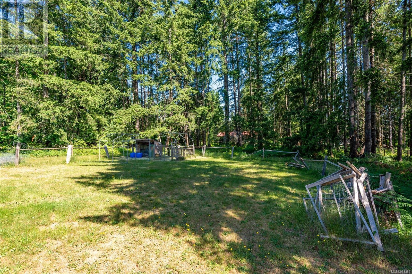 8598 Island Hwy N Property Photo 70