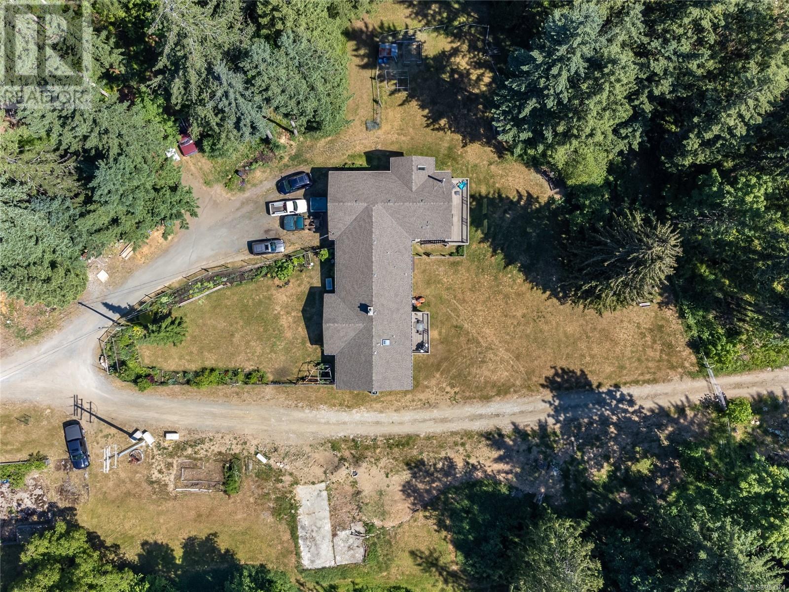 8598 Island Hwy N Property Photo 79