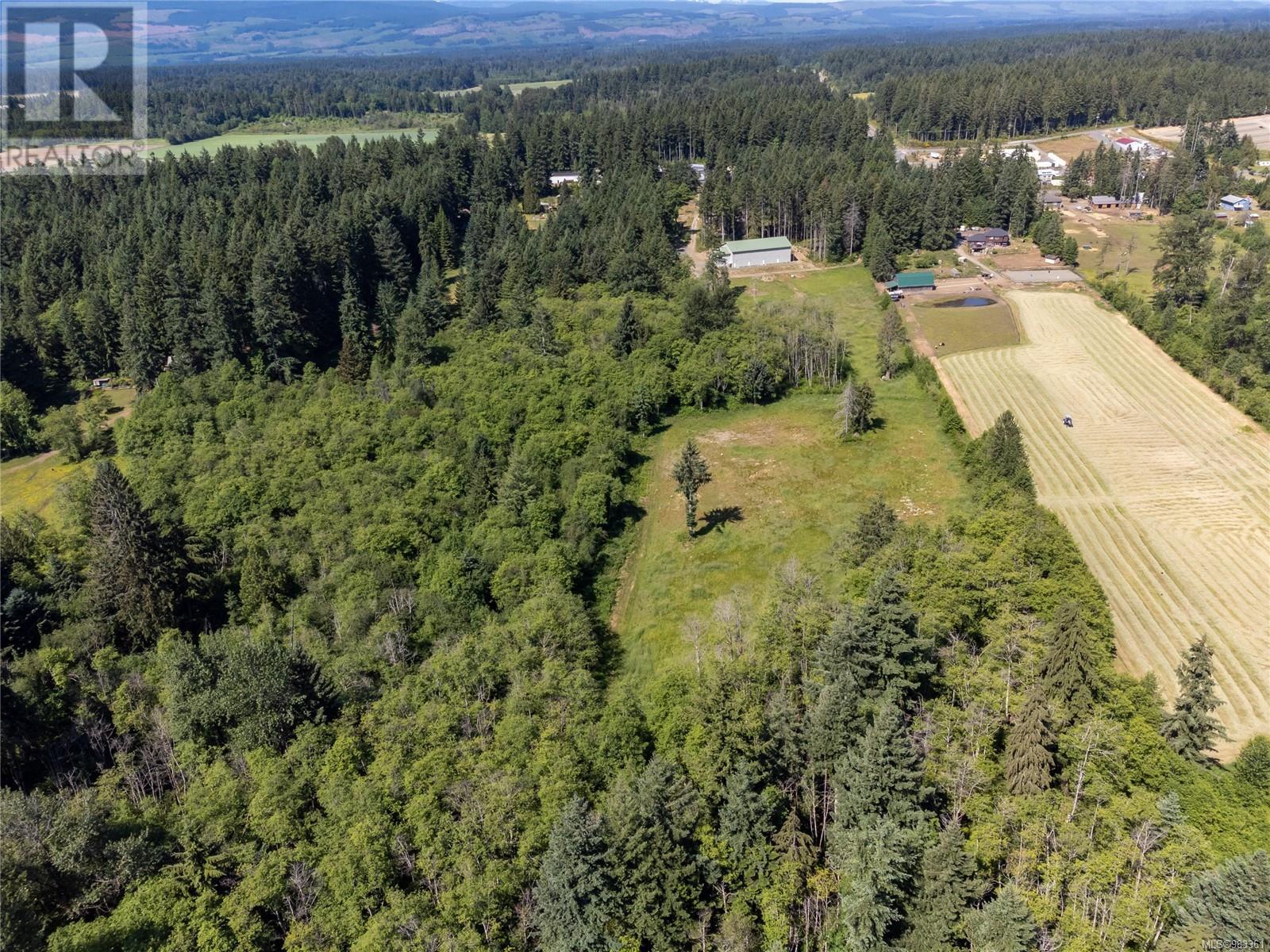8598 Island Hwy N Property Photo 82