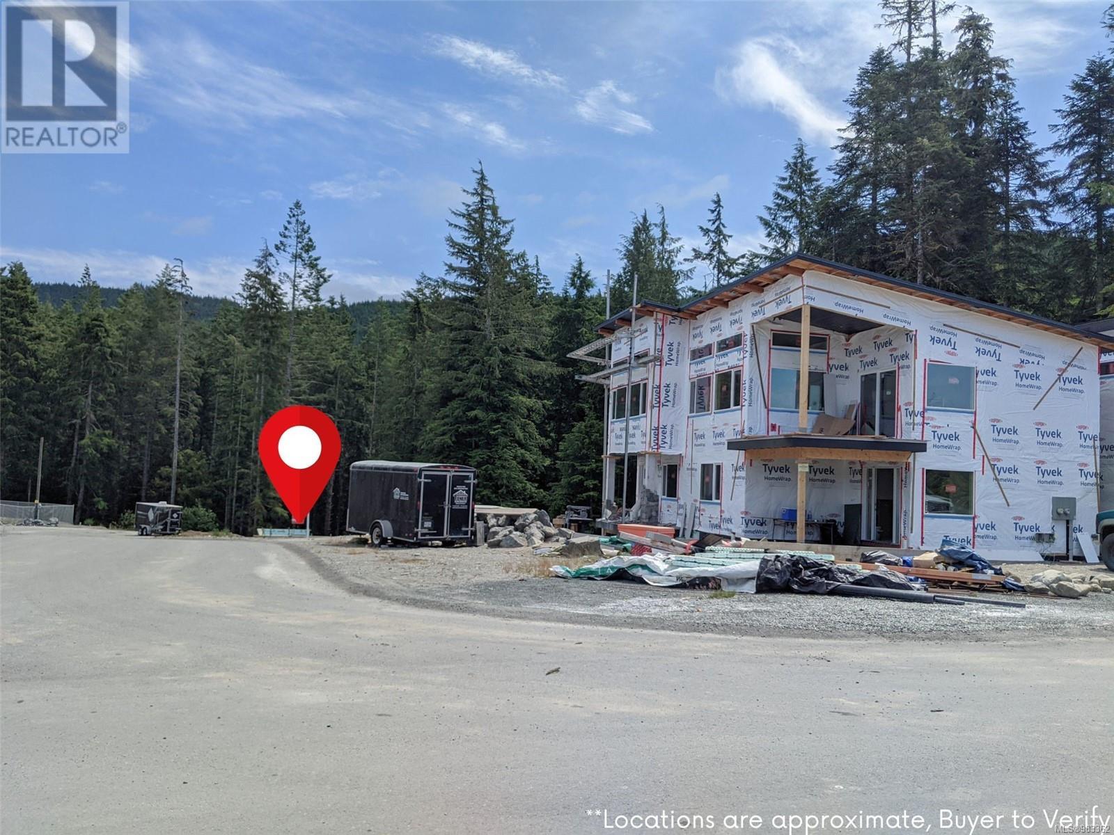 16926 Beachview Close Property Photo 8