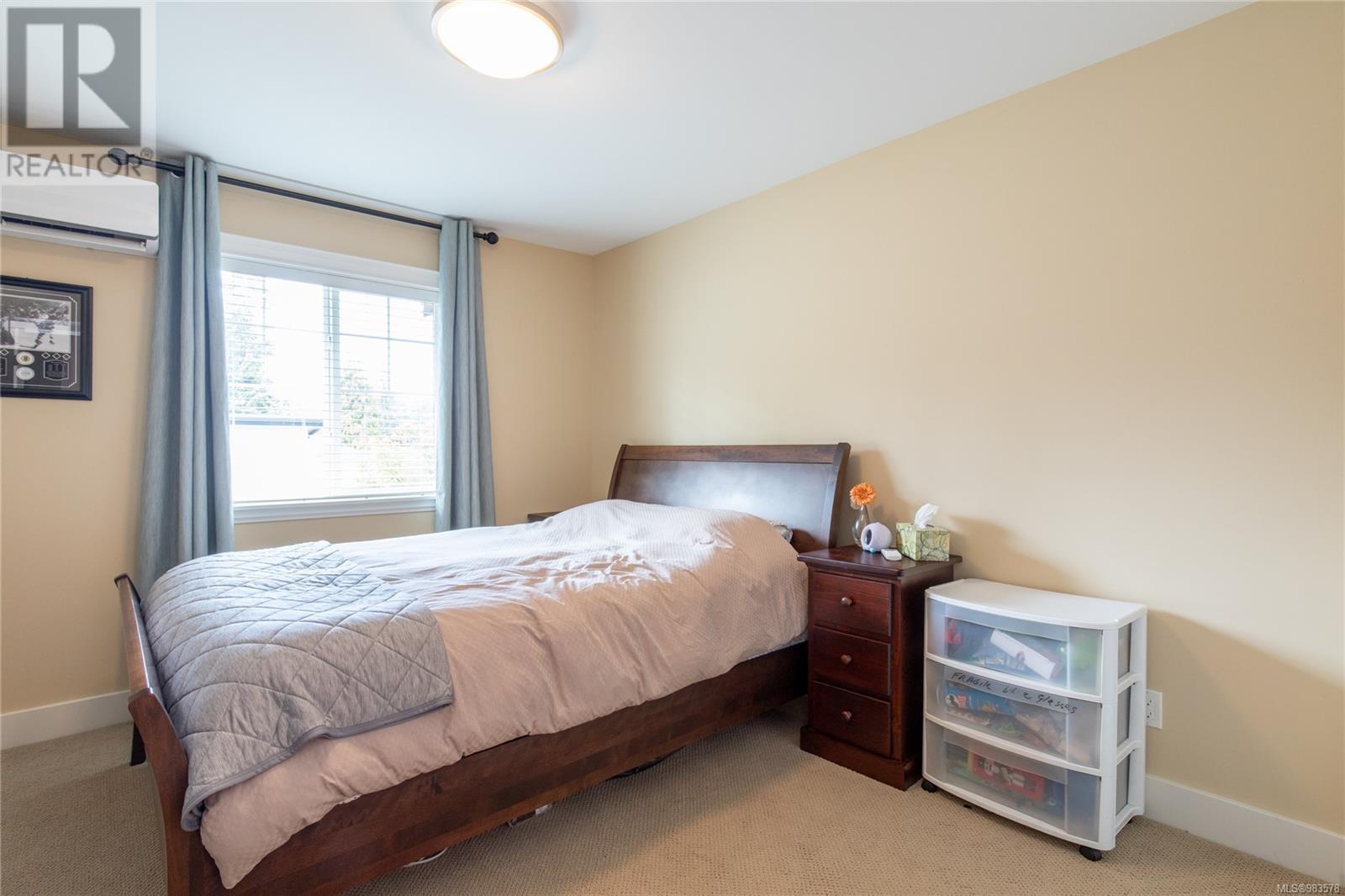 13 344 Hirst Ave Property Photo 10