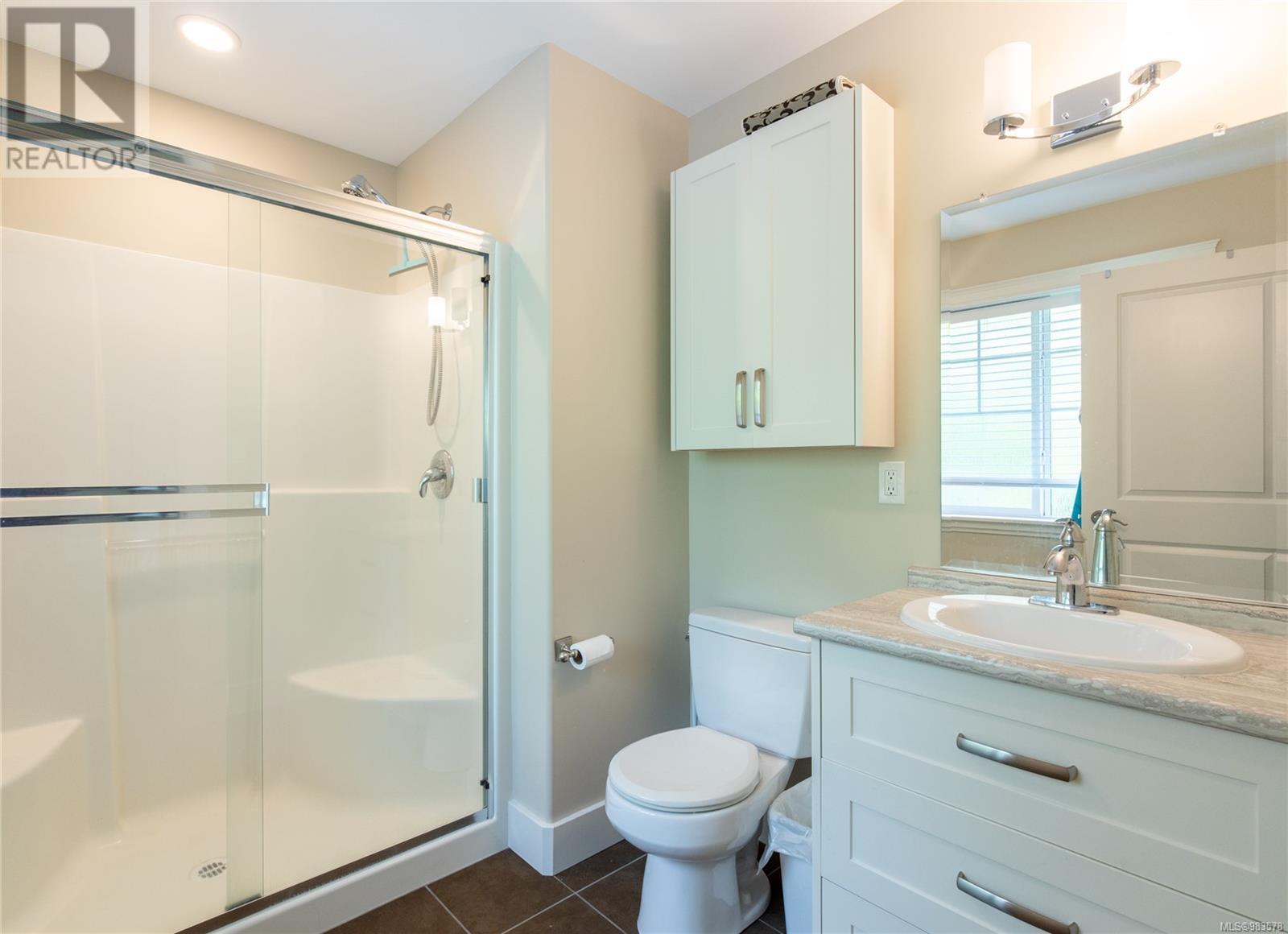 13 344 Hirst Ave Property Photo 12