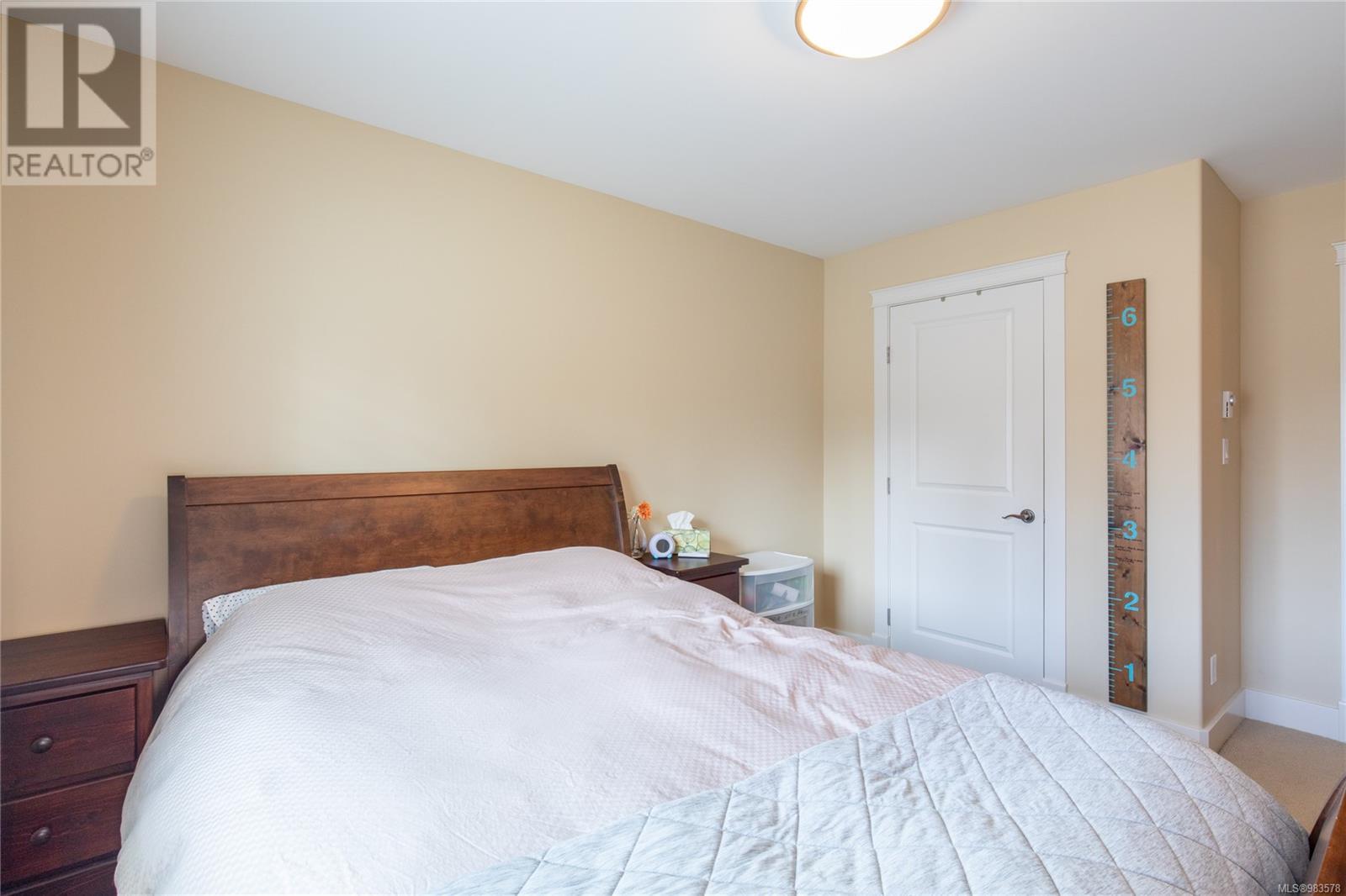 13 344 Hirst Ave Property Photo 25