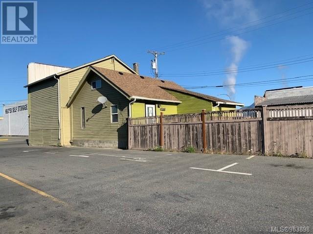 3473 3rd Ave Property Photo 29