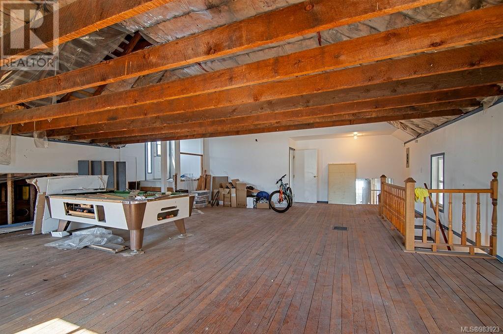 2712 Dunsmuir Ave Property Photo 44
