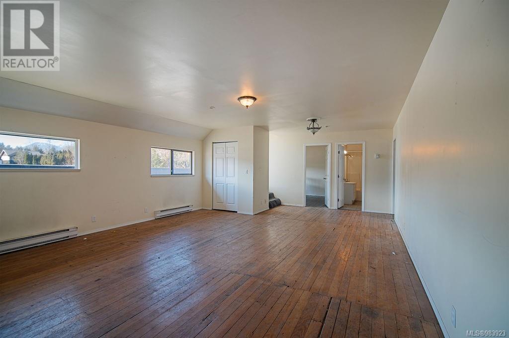 2712 Dunsmuir Ave Property Photo 45
