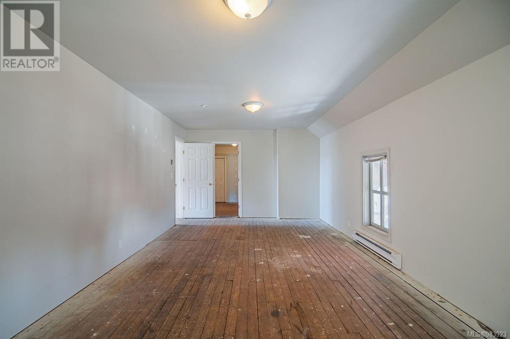 2712 Dunsmuir Ave Property Photo 52