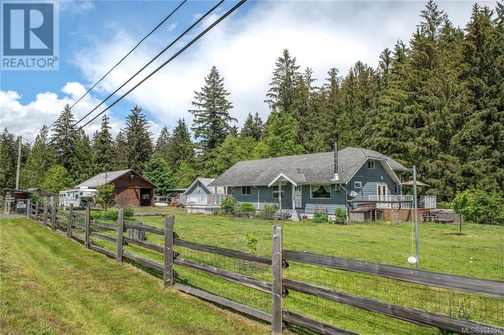 870 Sayward Rd Property Photo