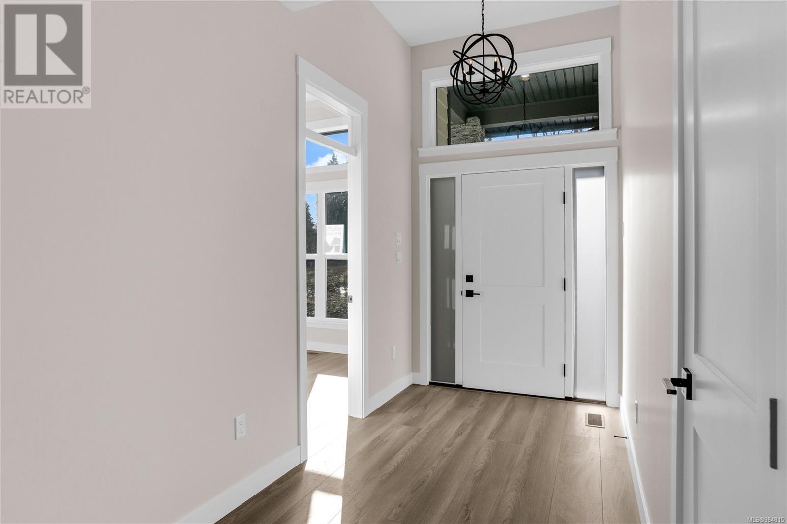 115 Bald Eagle Cres Property Photo 10