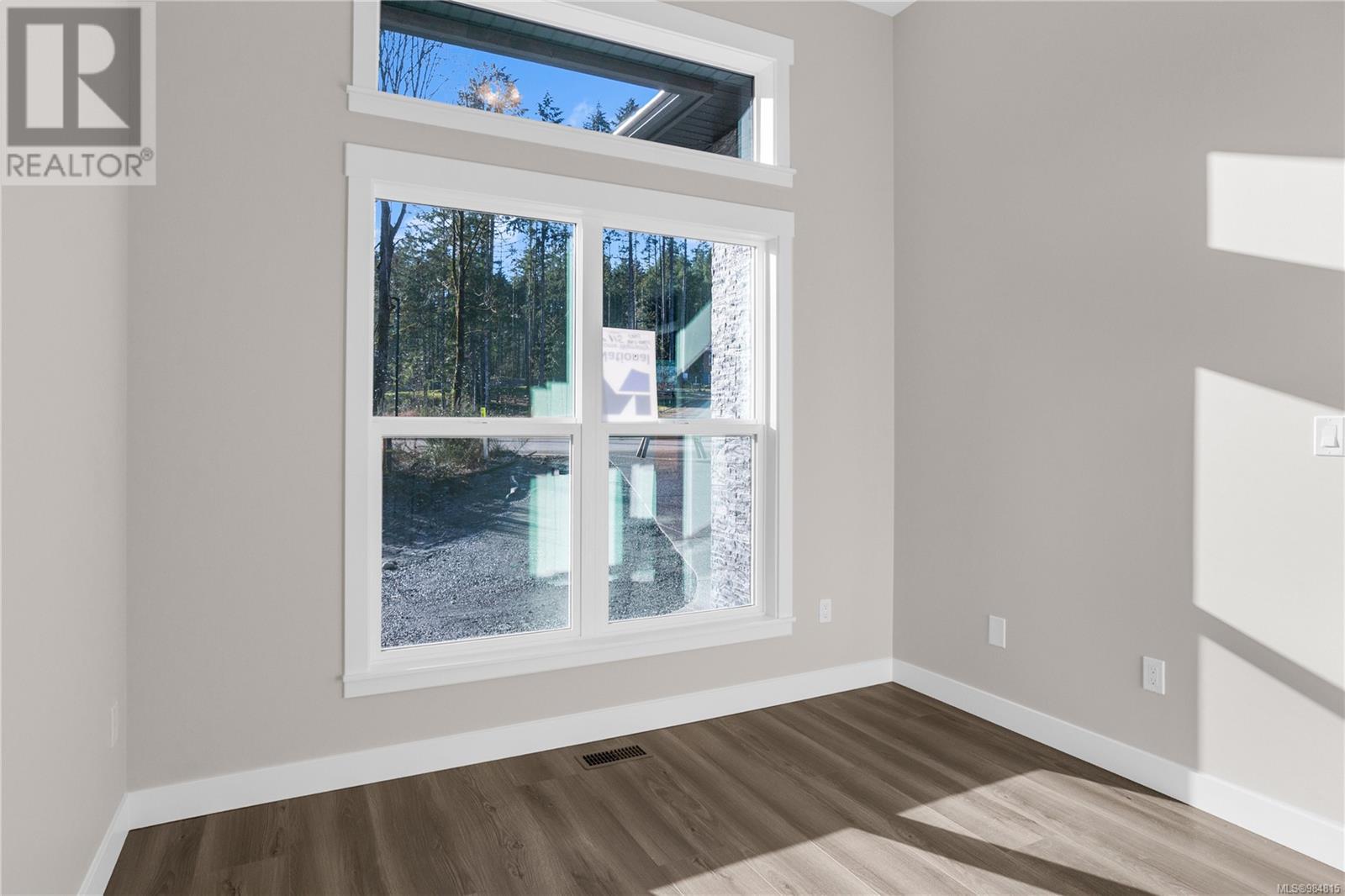 115 Bald Eagle Cres Property Photo 19