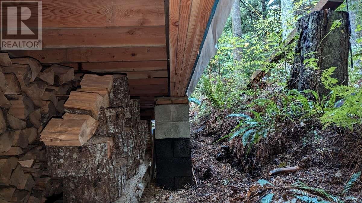 542e Larch St Property Photo 22