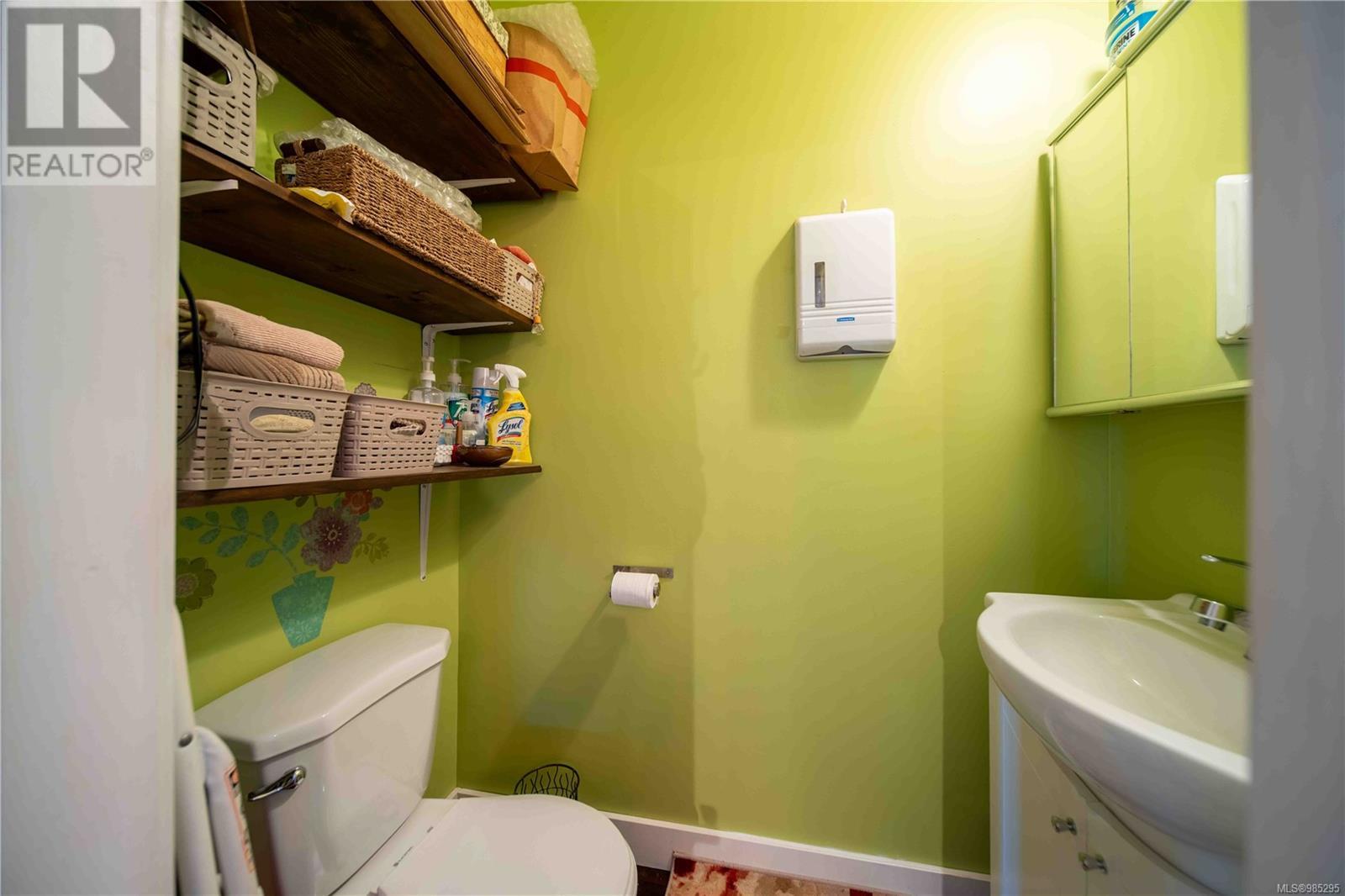 28 Roberts St Property Photo 7