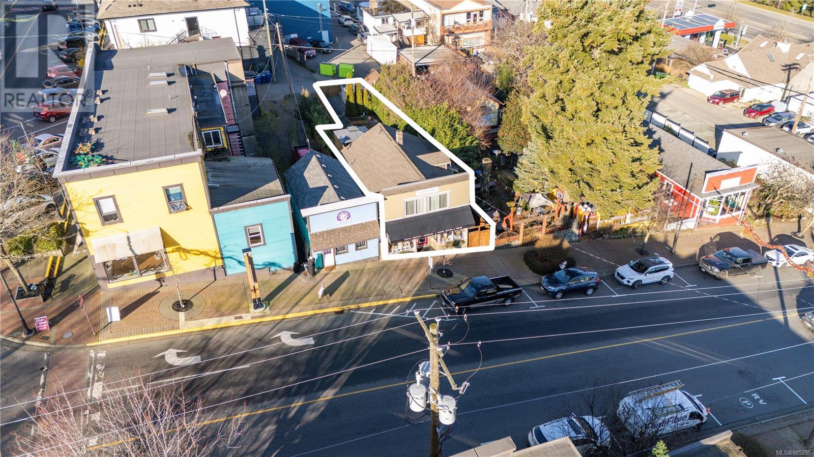 28 Roberts St Property Photo 8