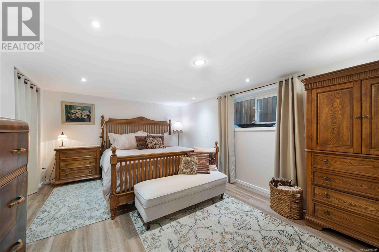 28 Roberts St Property Photo 16