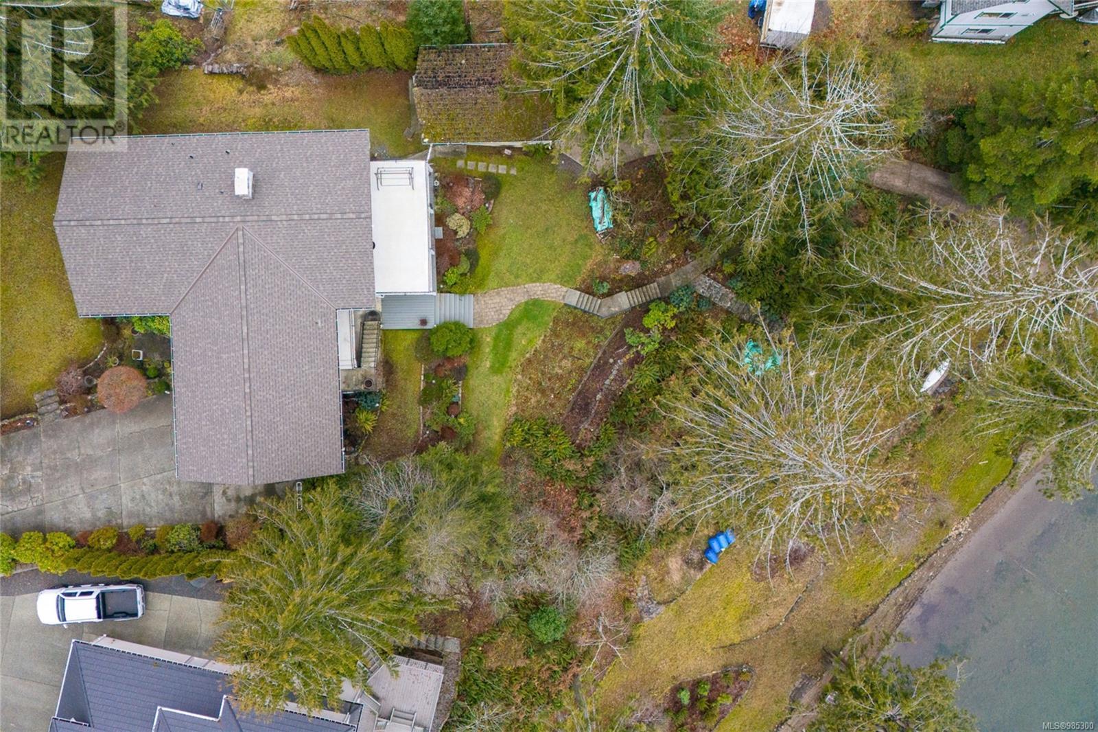 10124 Stirling Arm Cres Property Photo 4