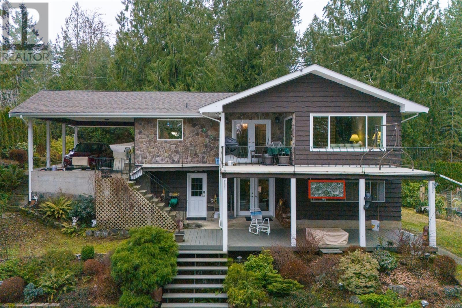10124 Stirling Arm Cres Property Photo 15