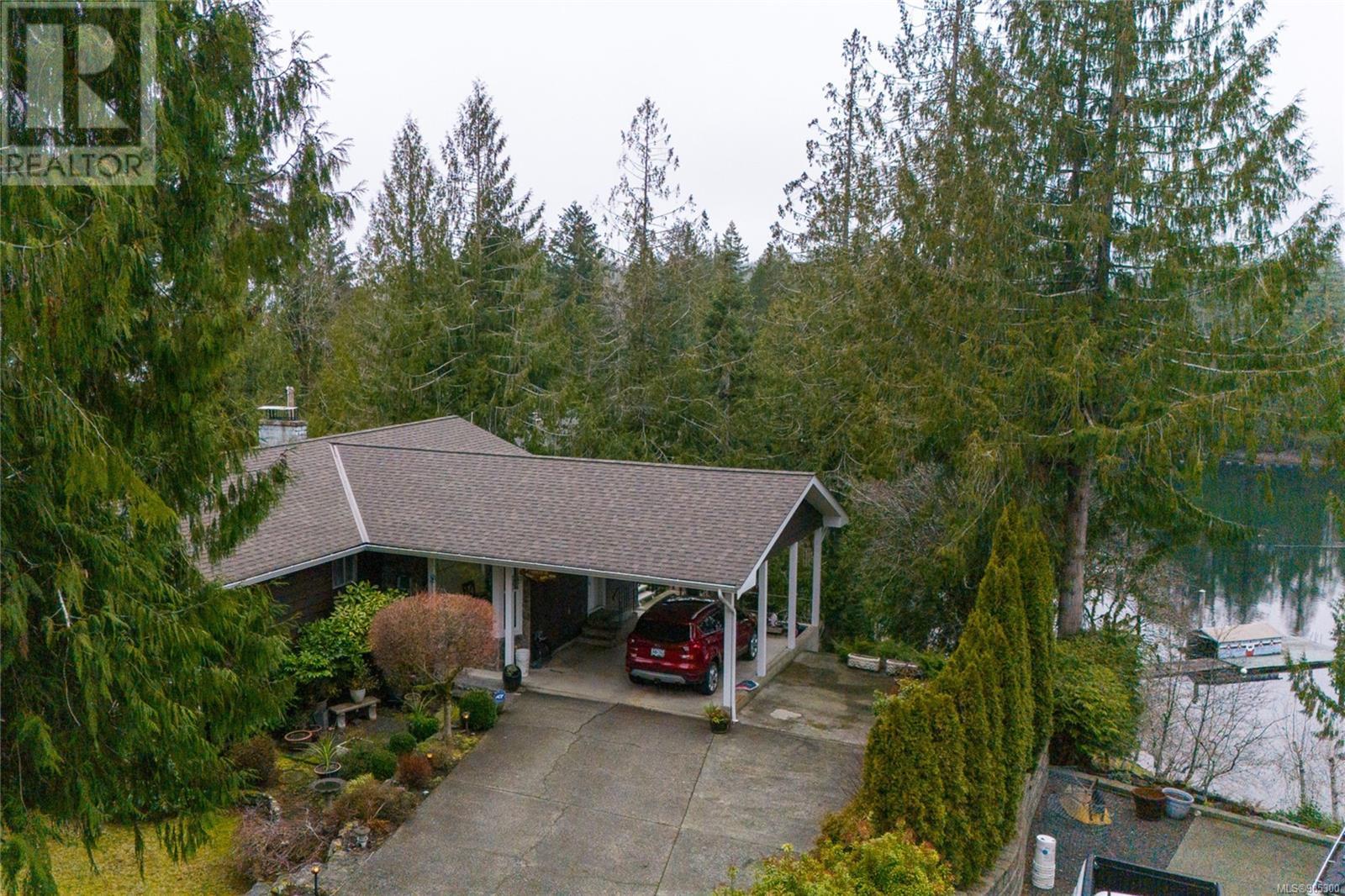 10124 Stirling Arm Cres Property Photo 16