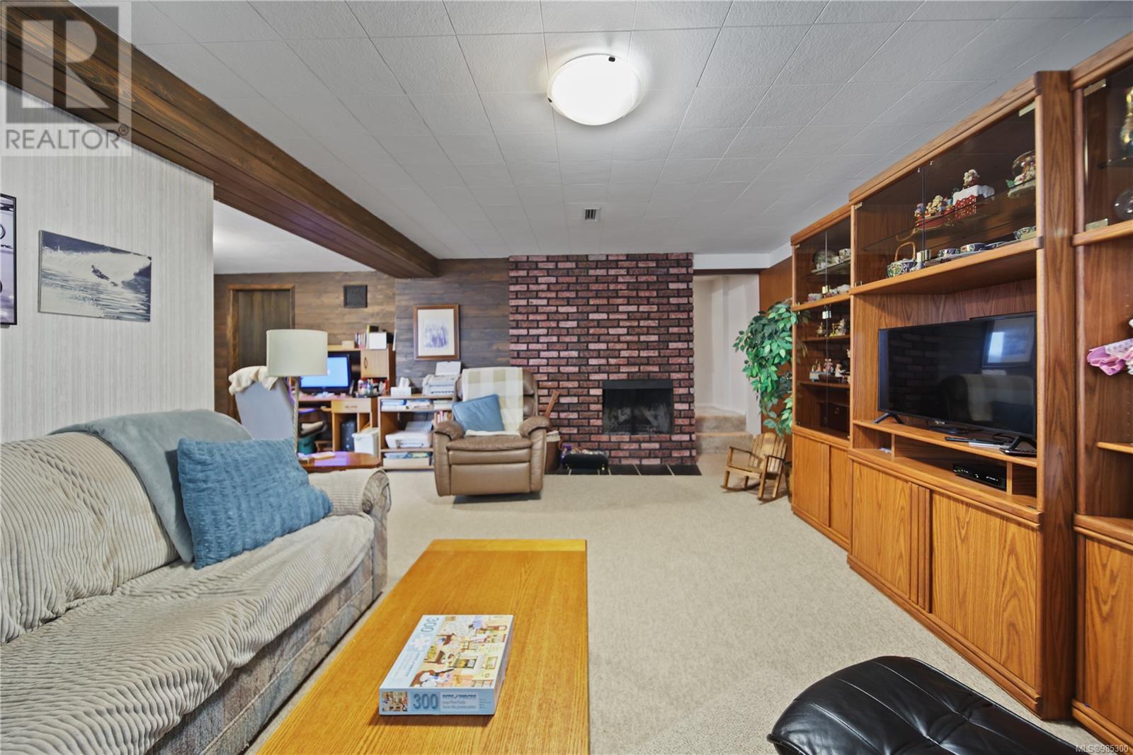 10124 Stirling Arm Cres Property Photo 42