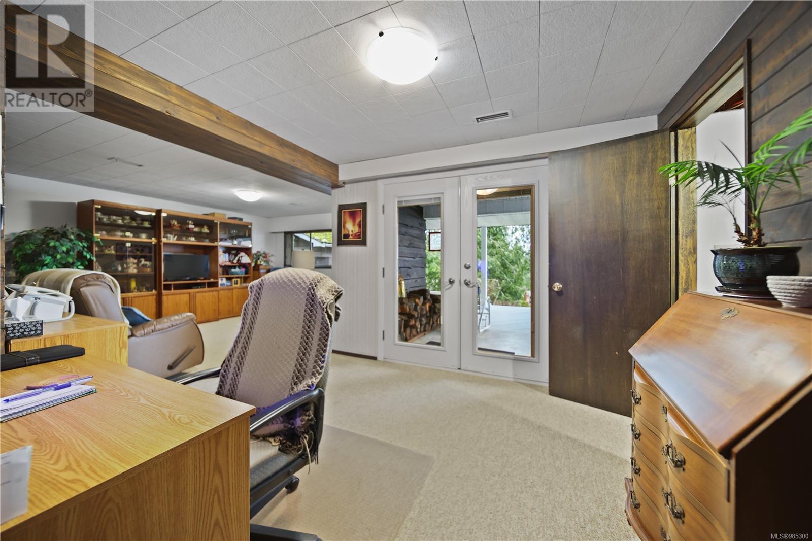 10124 Stirling Arm Cres Property Photo 43